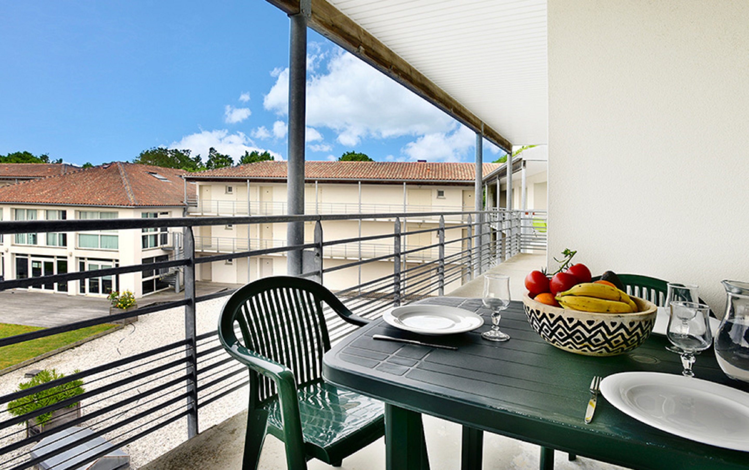 Apartment Capacity 6 Two Bedrooms