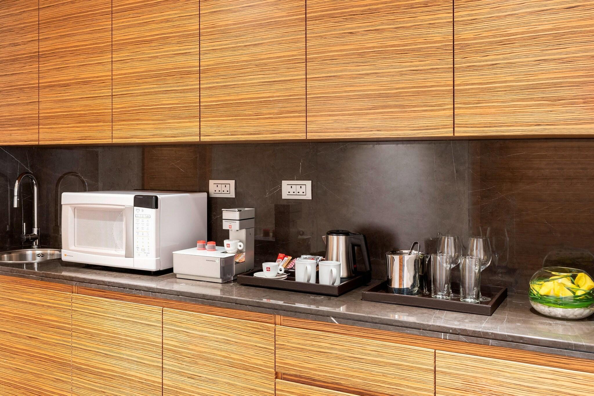 Apartment King Bed Two Bedrooms