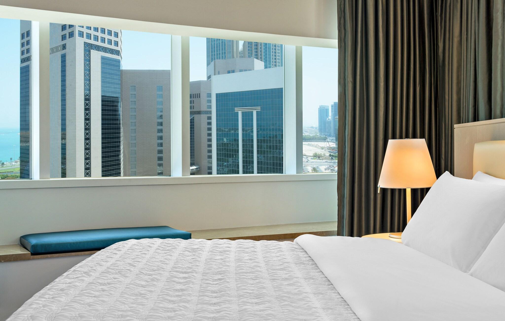 Suite Deluxe King Bed