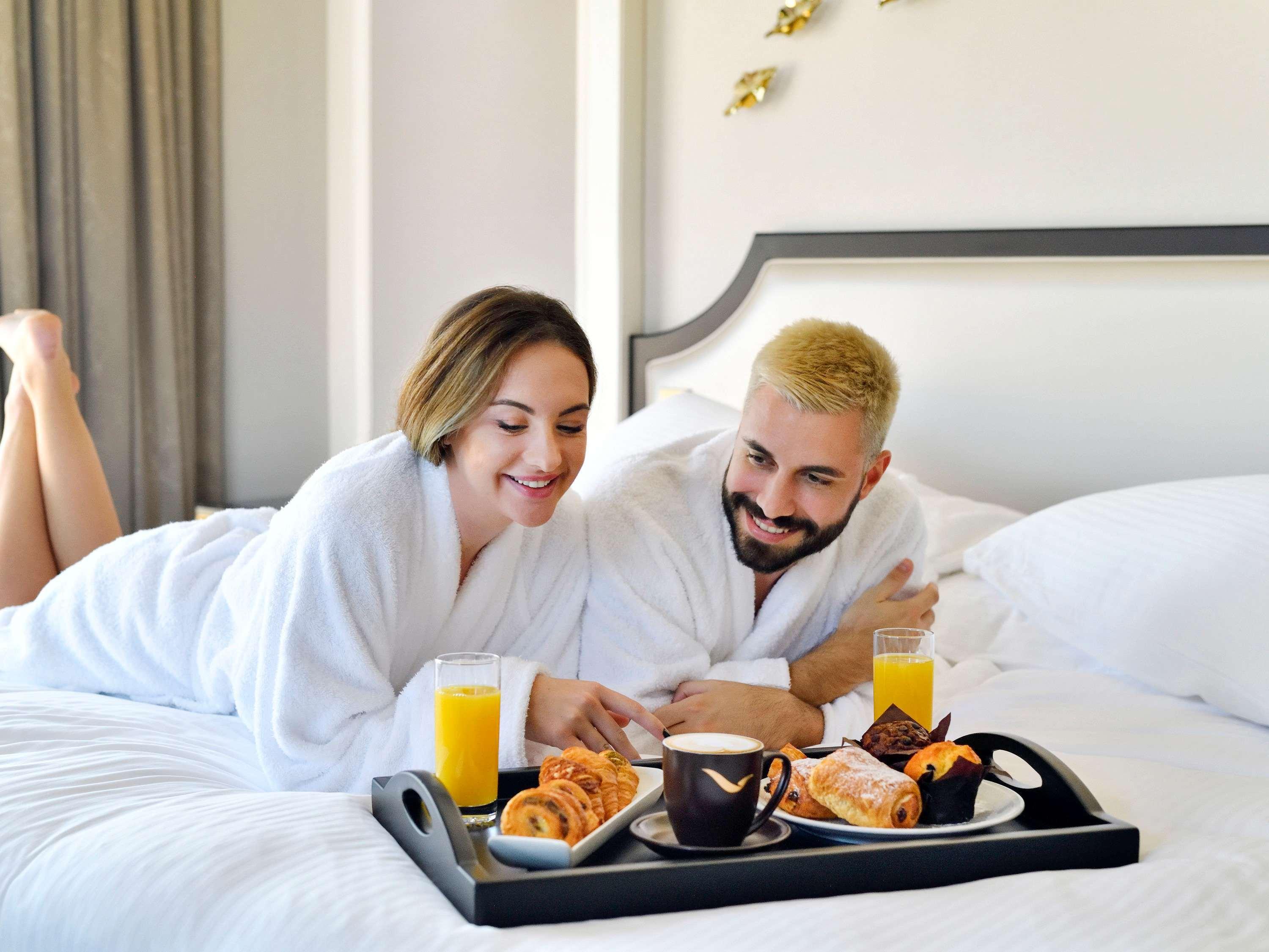 Suite Deluxe King Bed