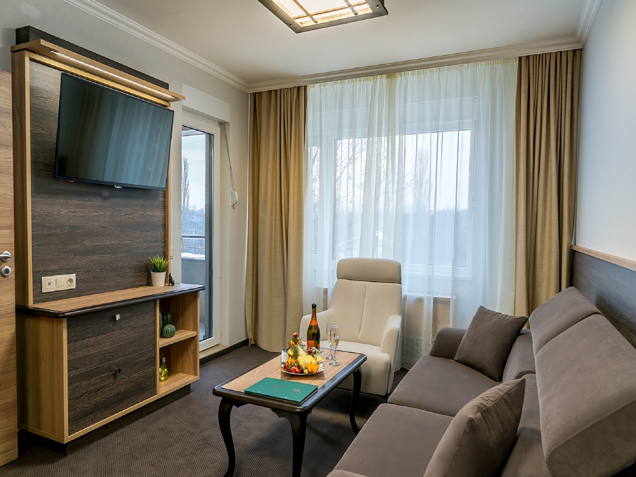 Suite Superior with Views