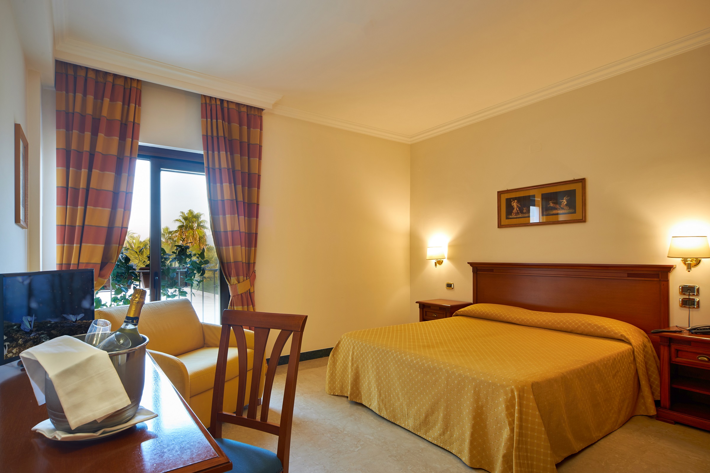 Double or Twin Deluxe