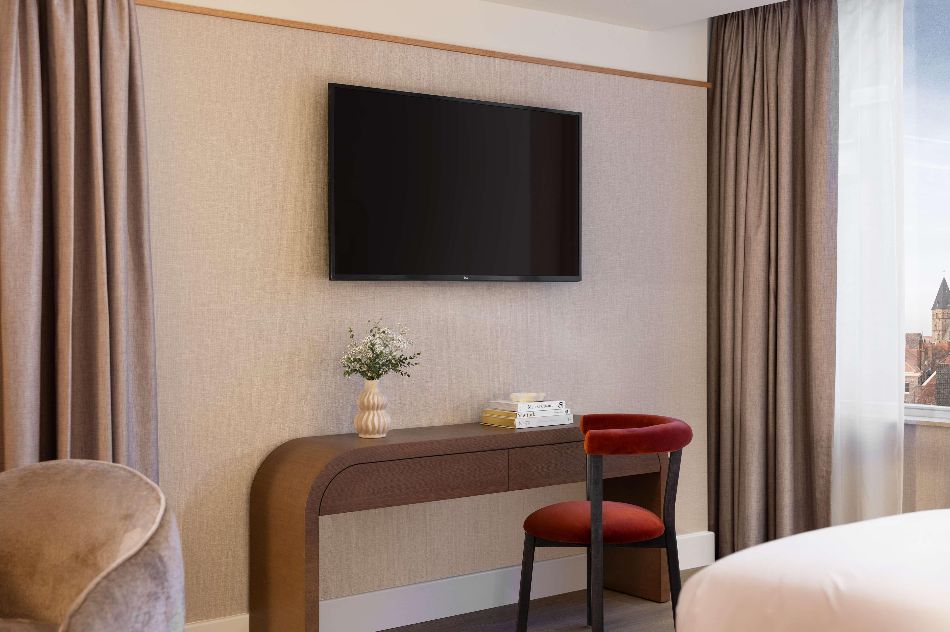 Double Premium with Views