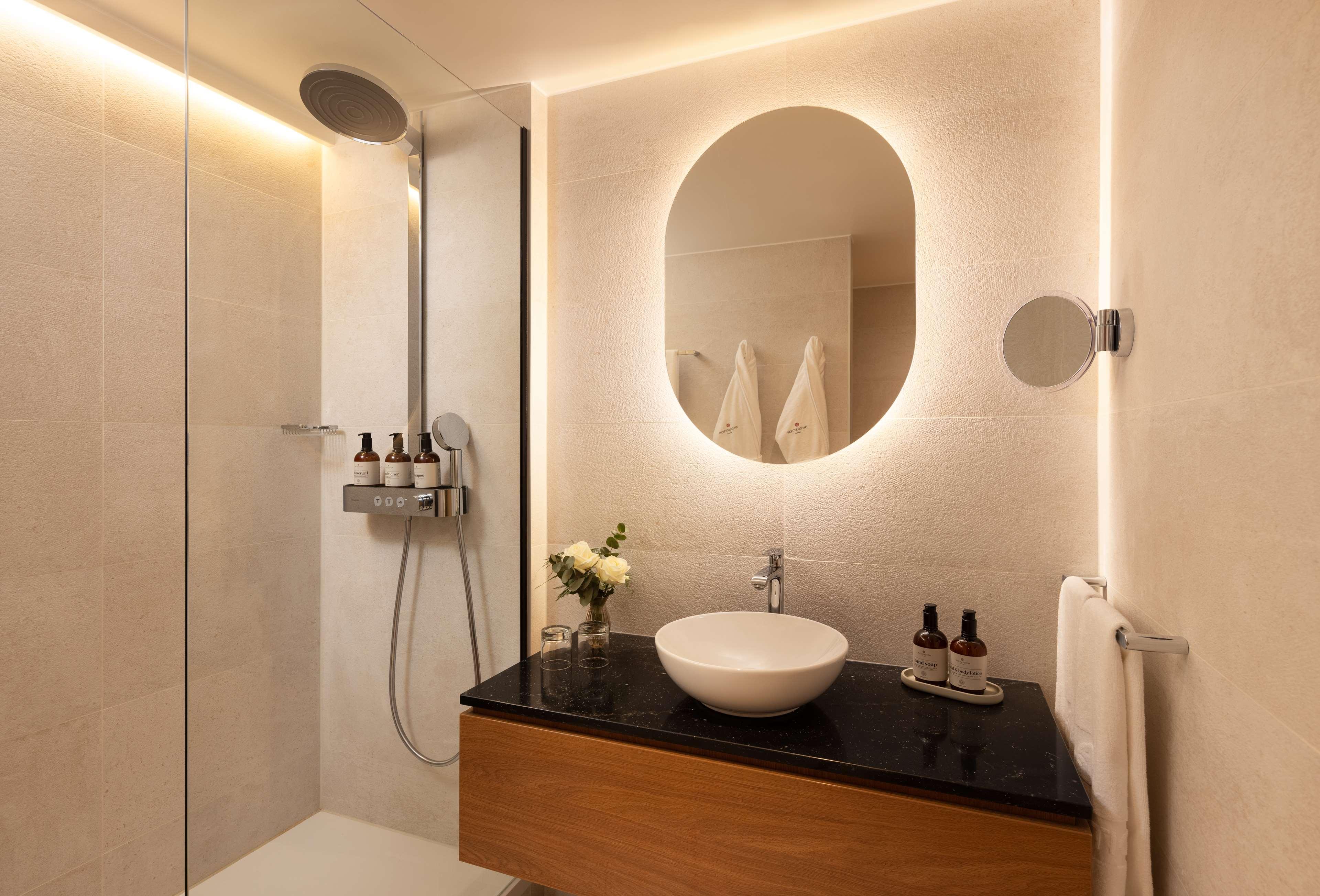 Junior Suite with Views