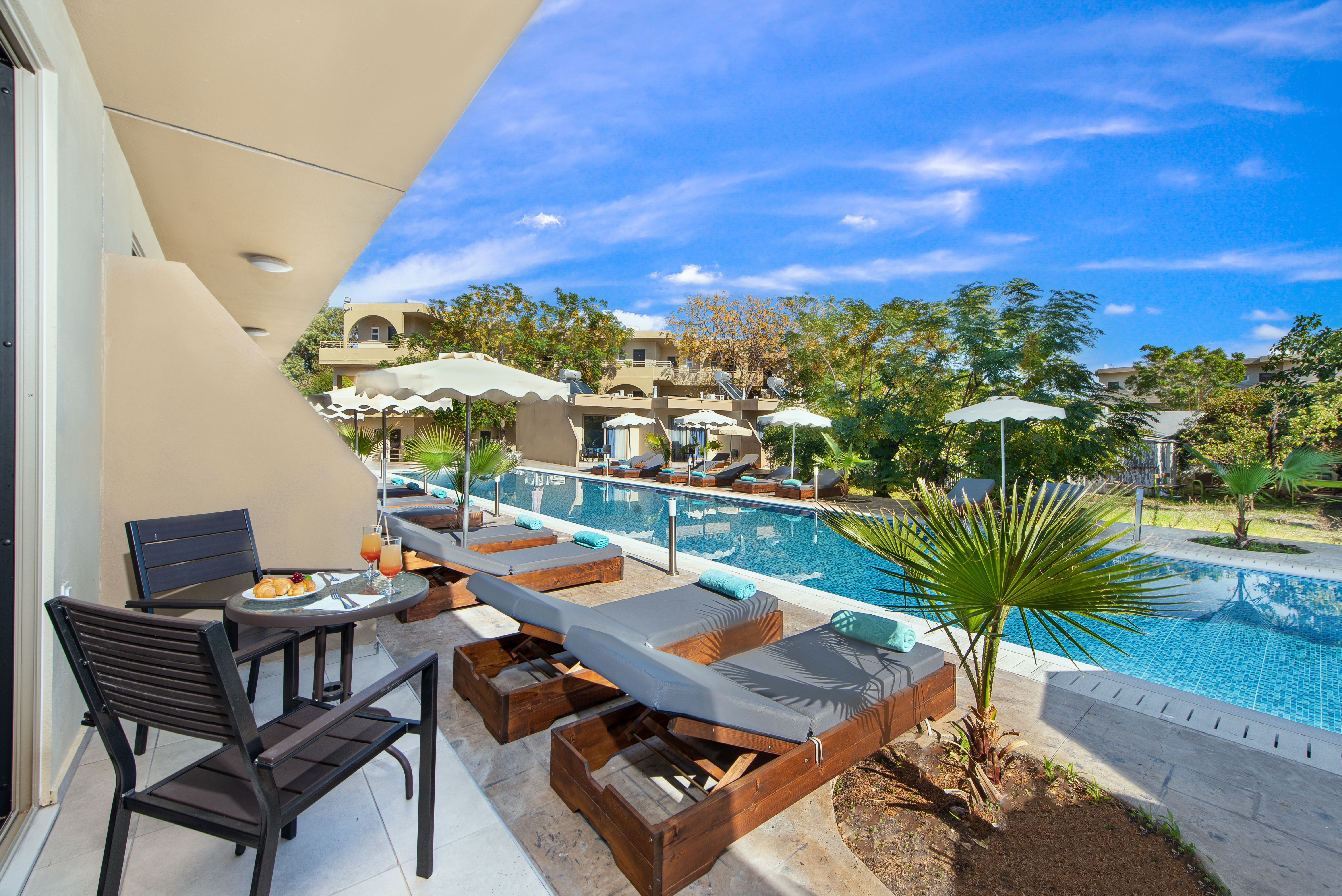 Triple Superior Pool View