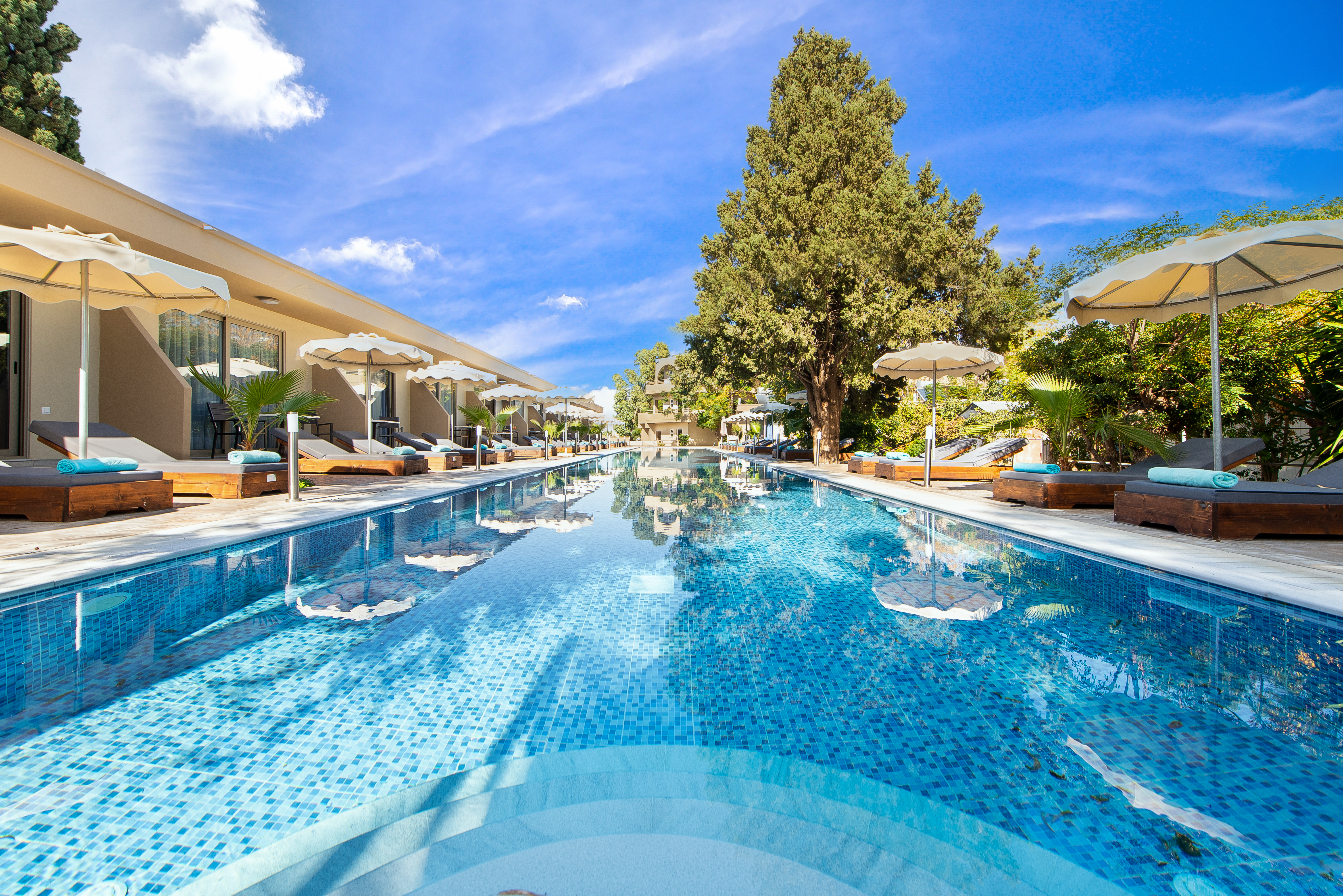 Triple Superior Pool View