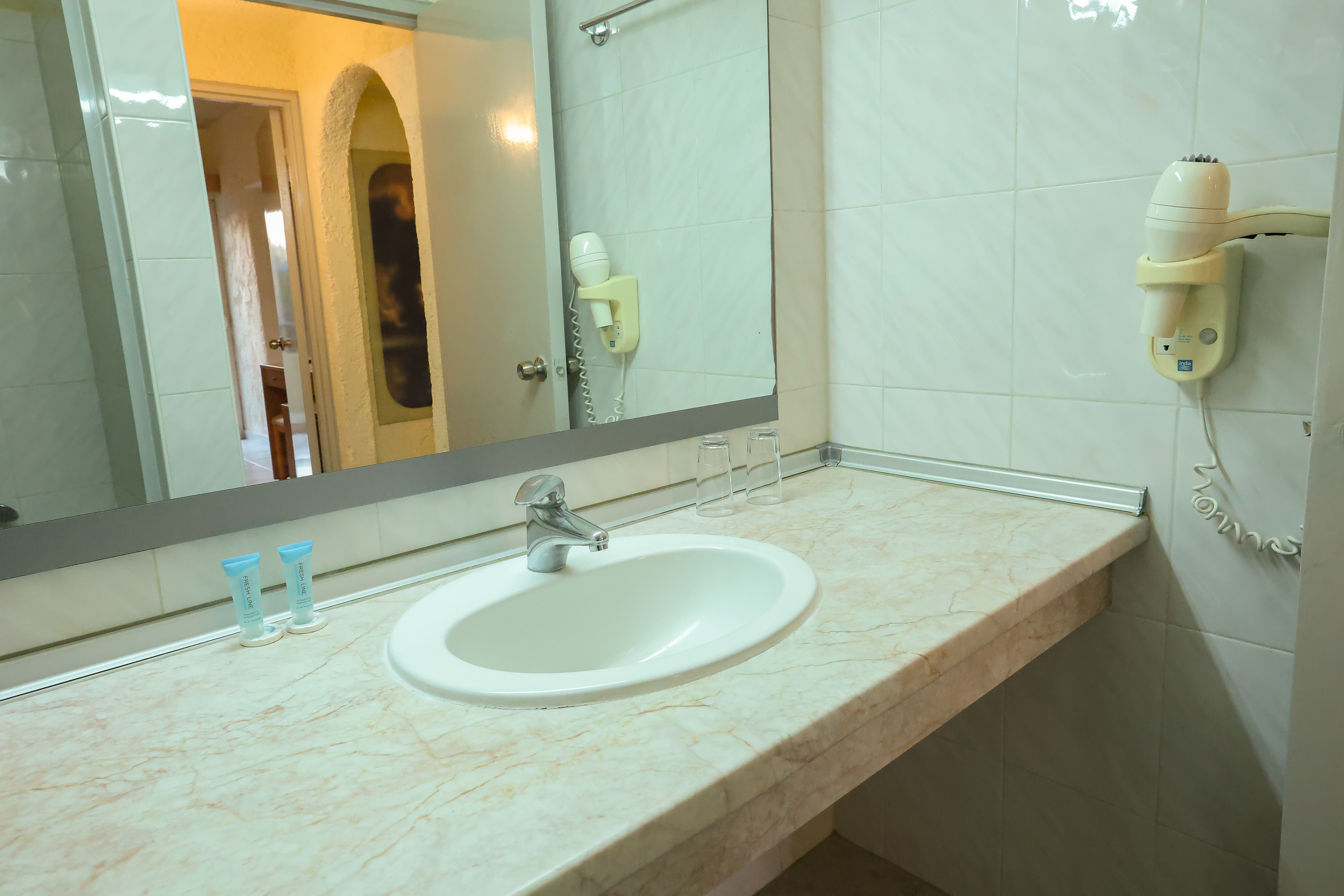 Apartment Capacity 4