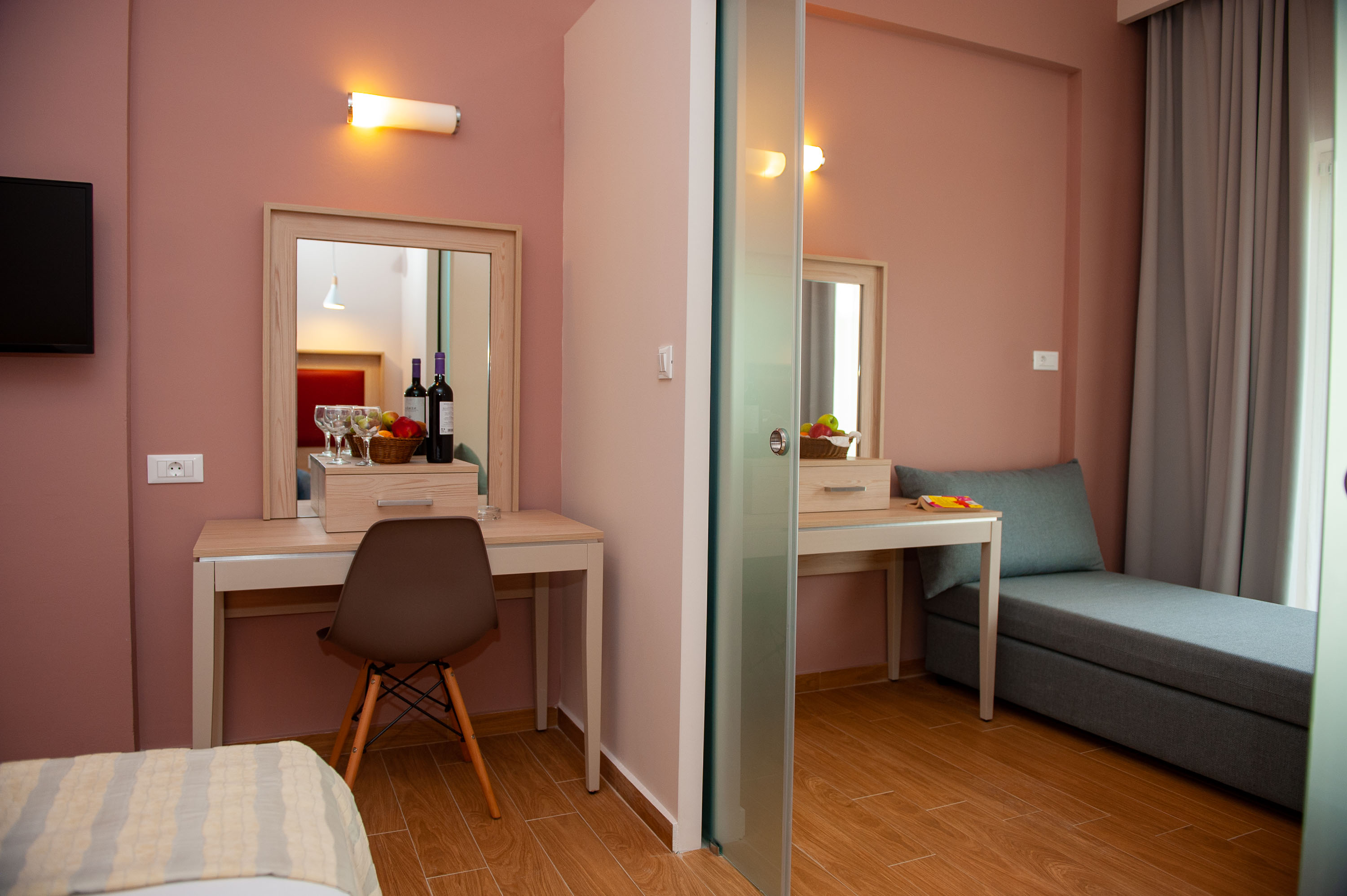 Family Room Capacity 4 Two Bedrooms