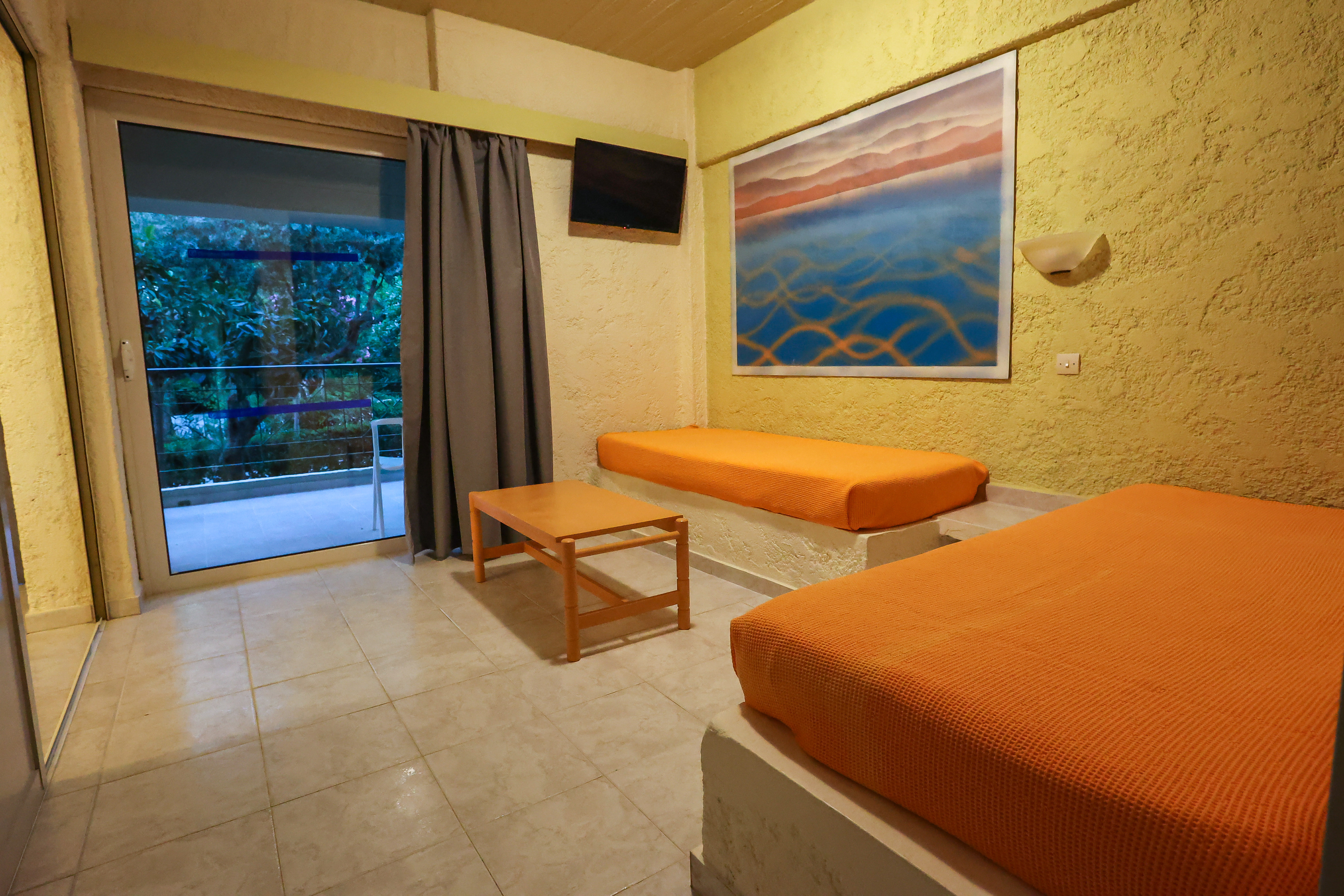 Apartment Capacity 4