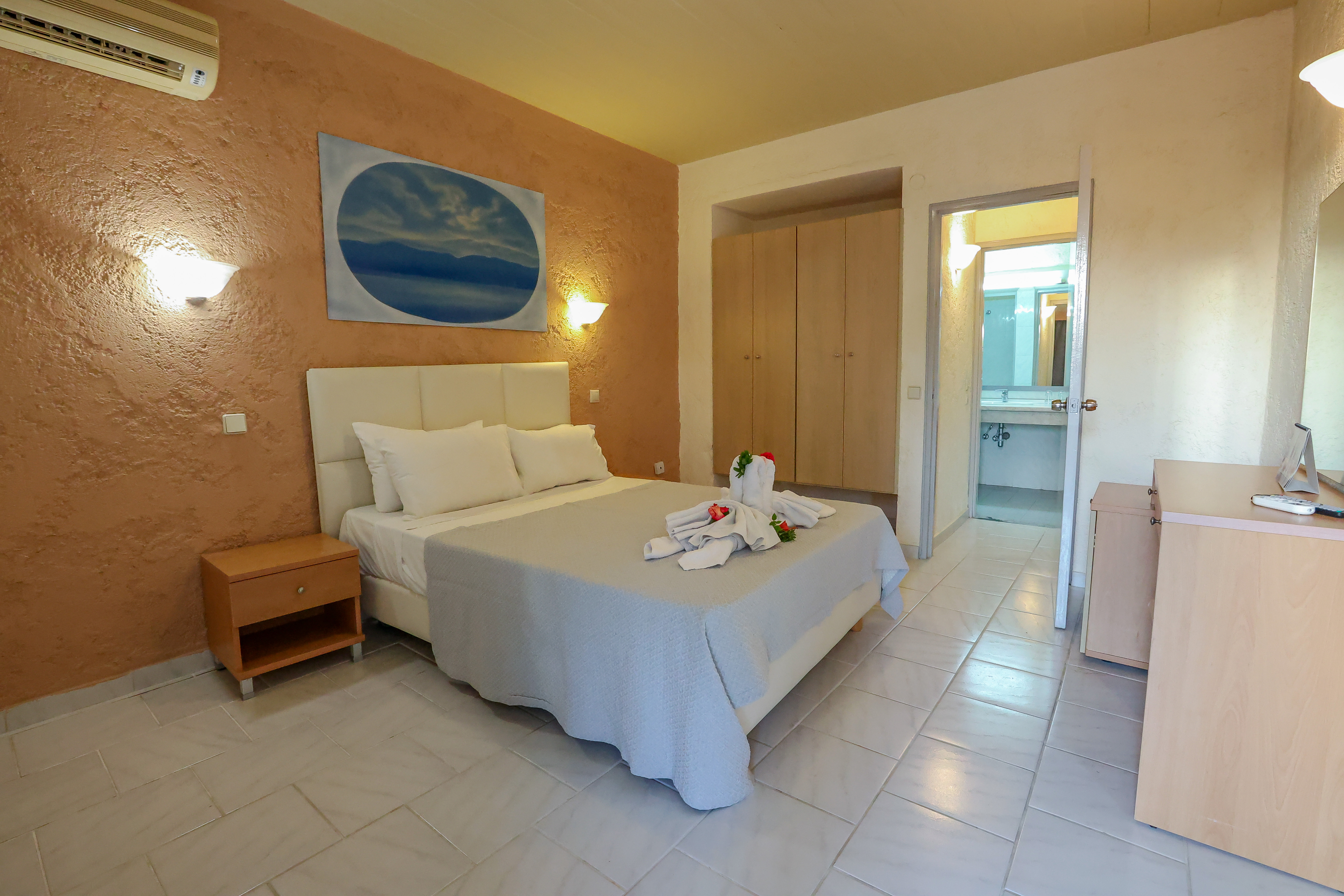 Apartment Capacity 4