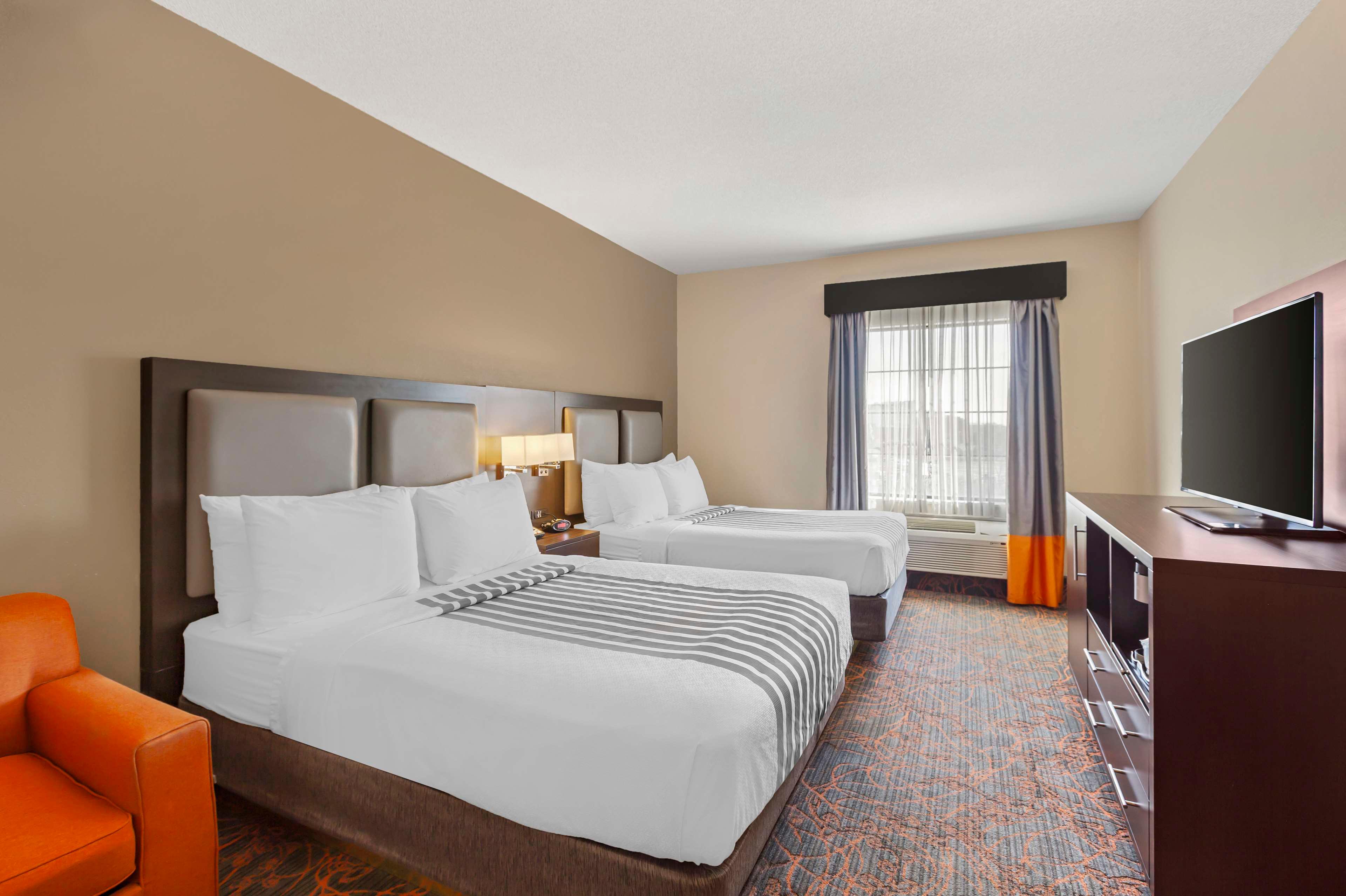 Double Two Queen Beds Non Smoking