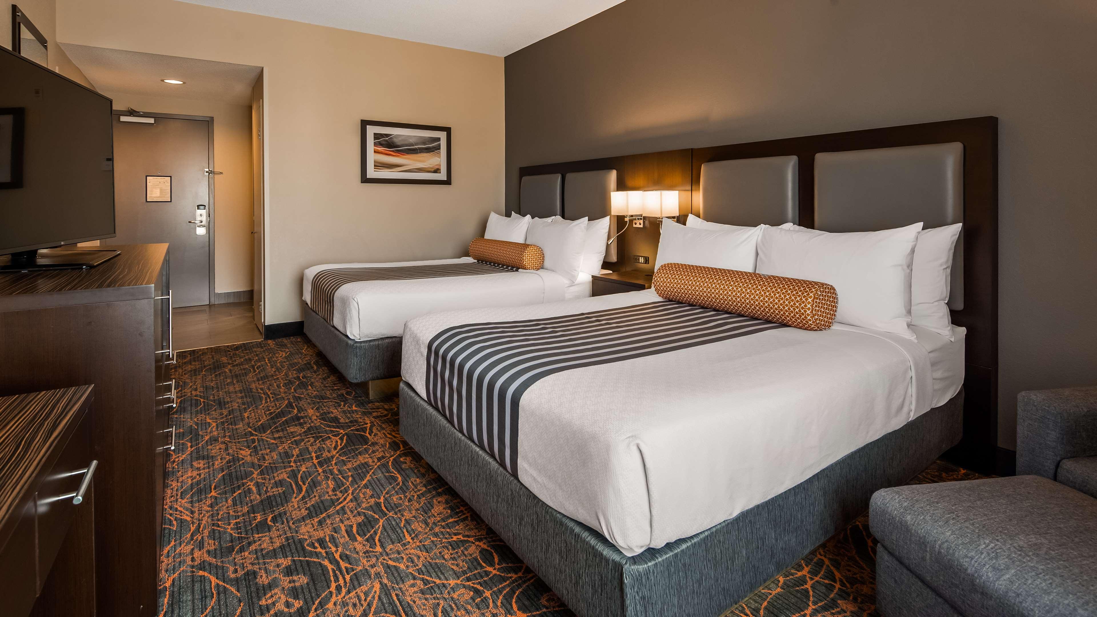 Double Two Queen Beds