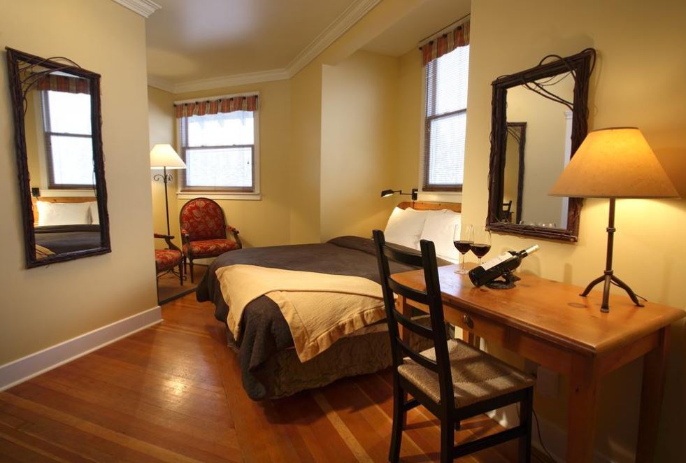 Double Queen Size Bed