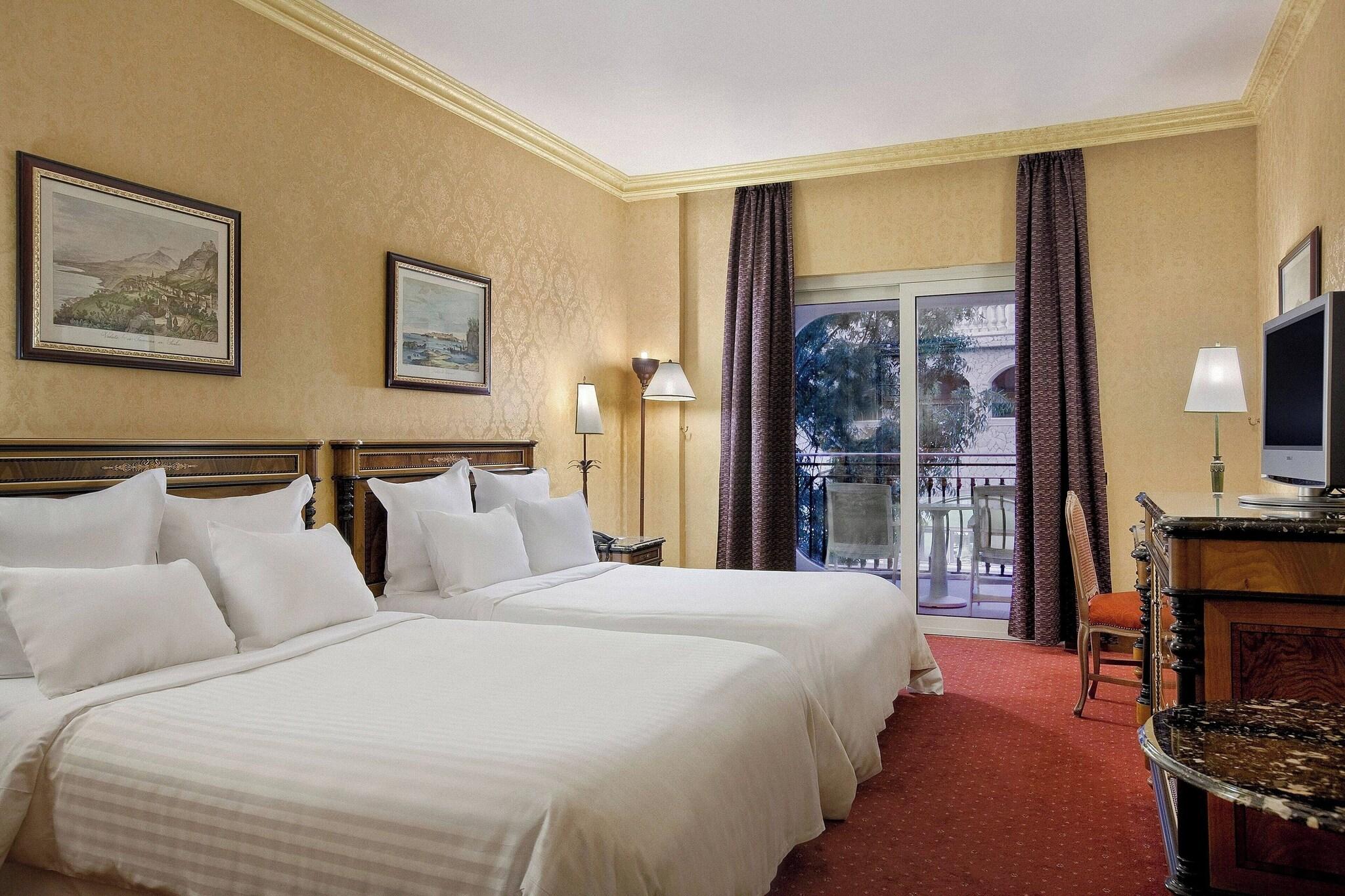 Quadruple Two Queen Beds
