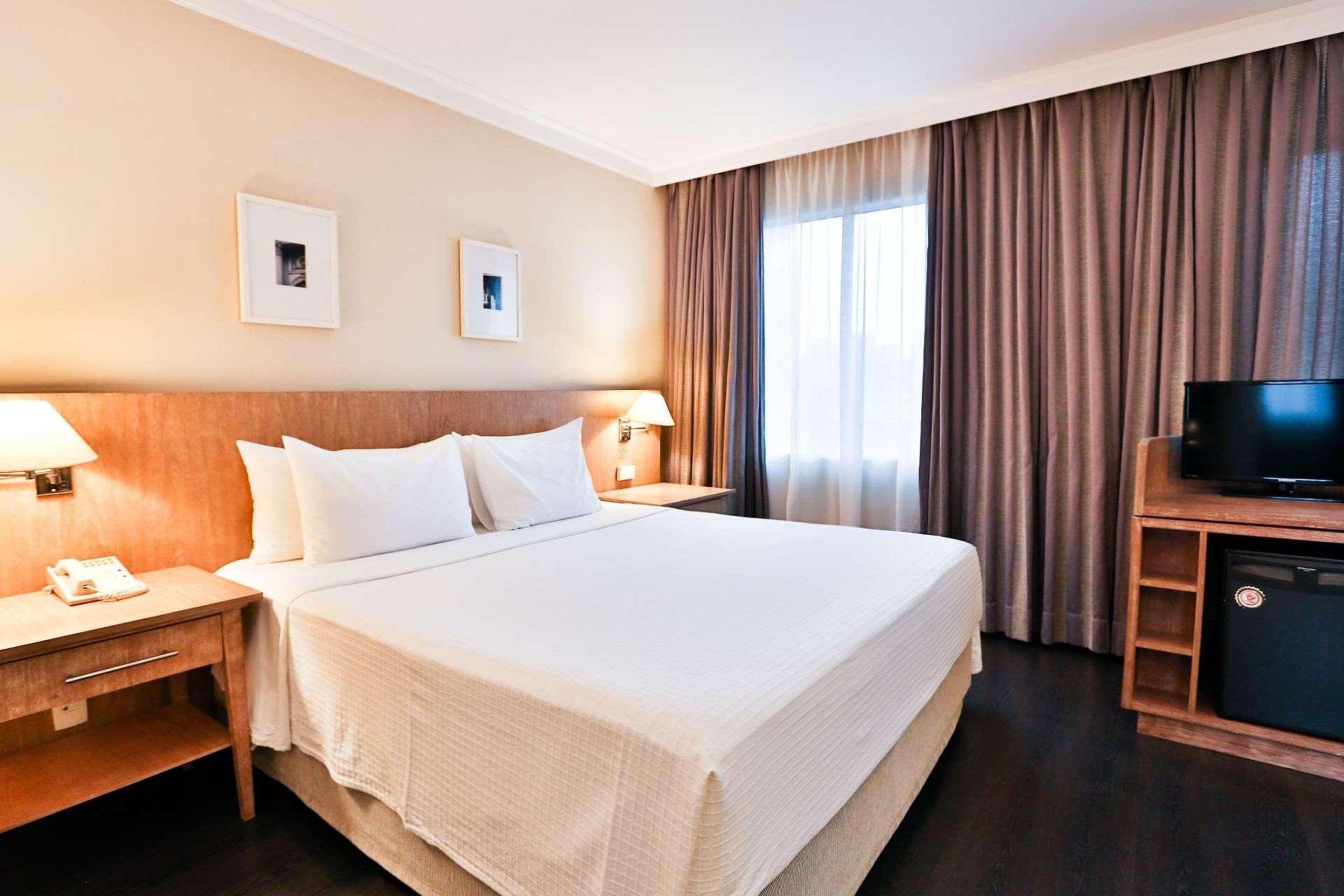 Double Queen Size Bed