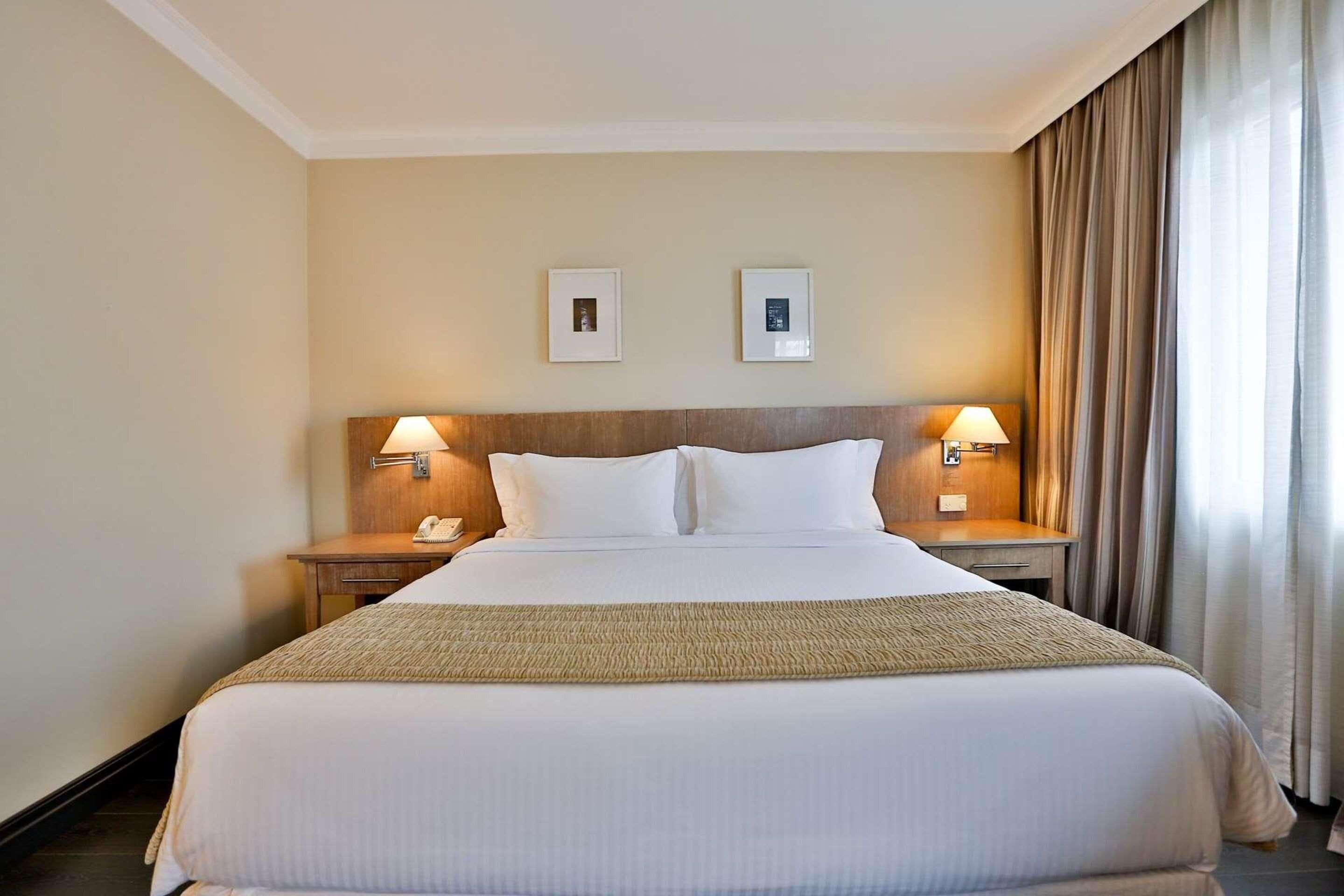 Double Queen Size Bed