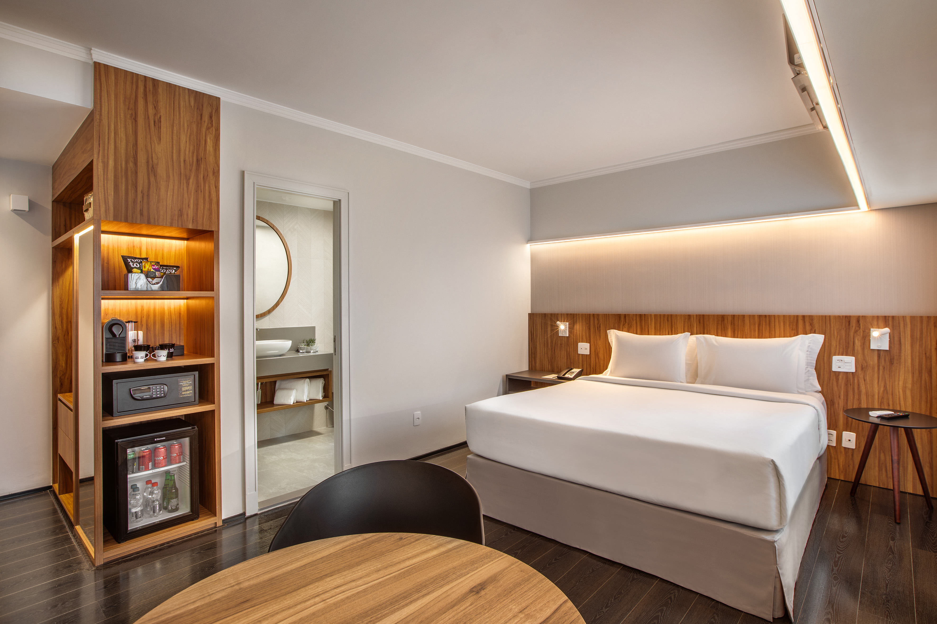 Room City View Queen Bed