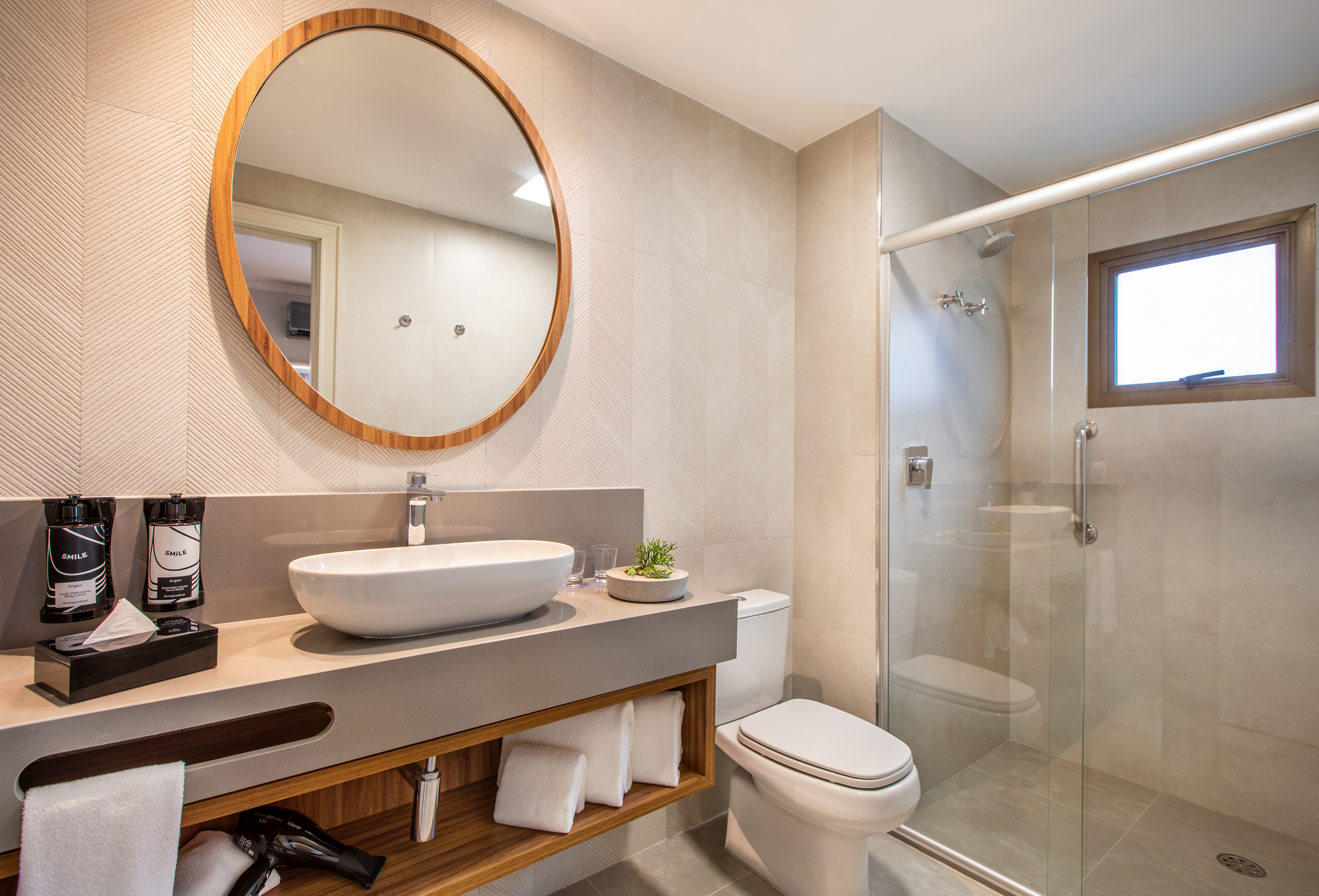 Room City View Queen Bed