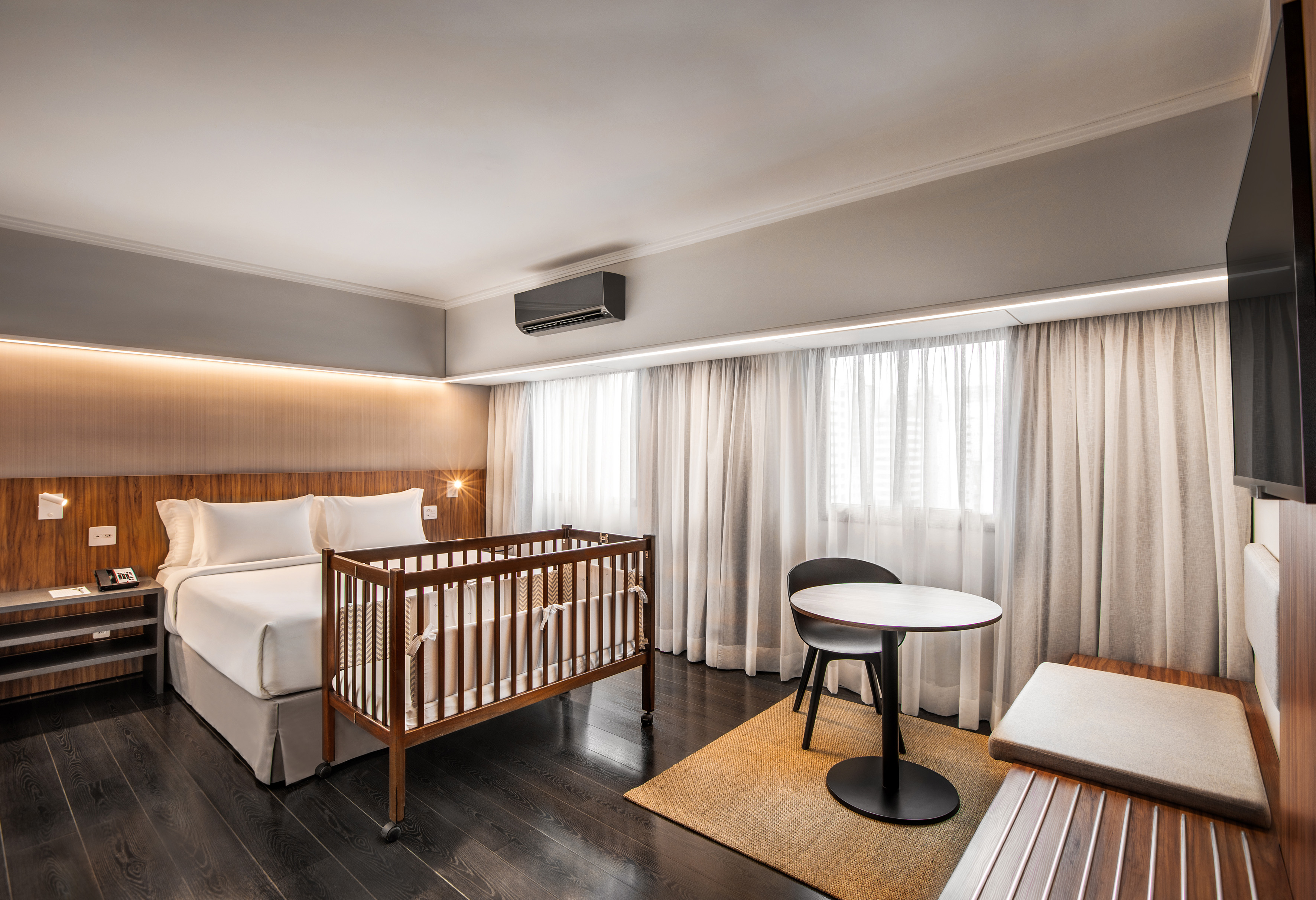 Room City View Queen Bed