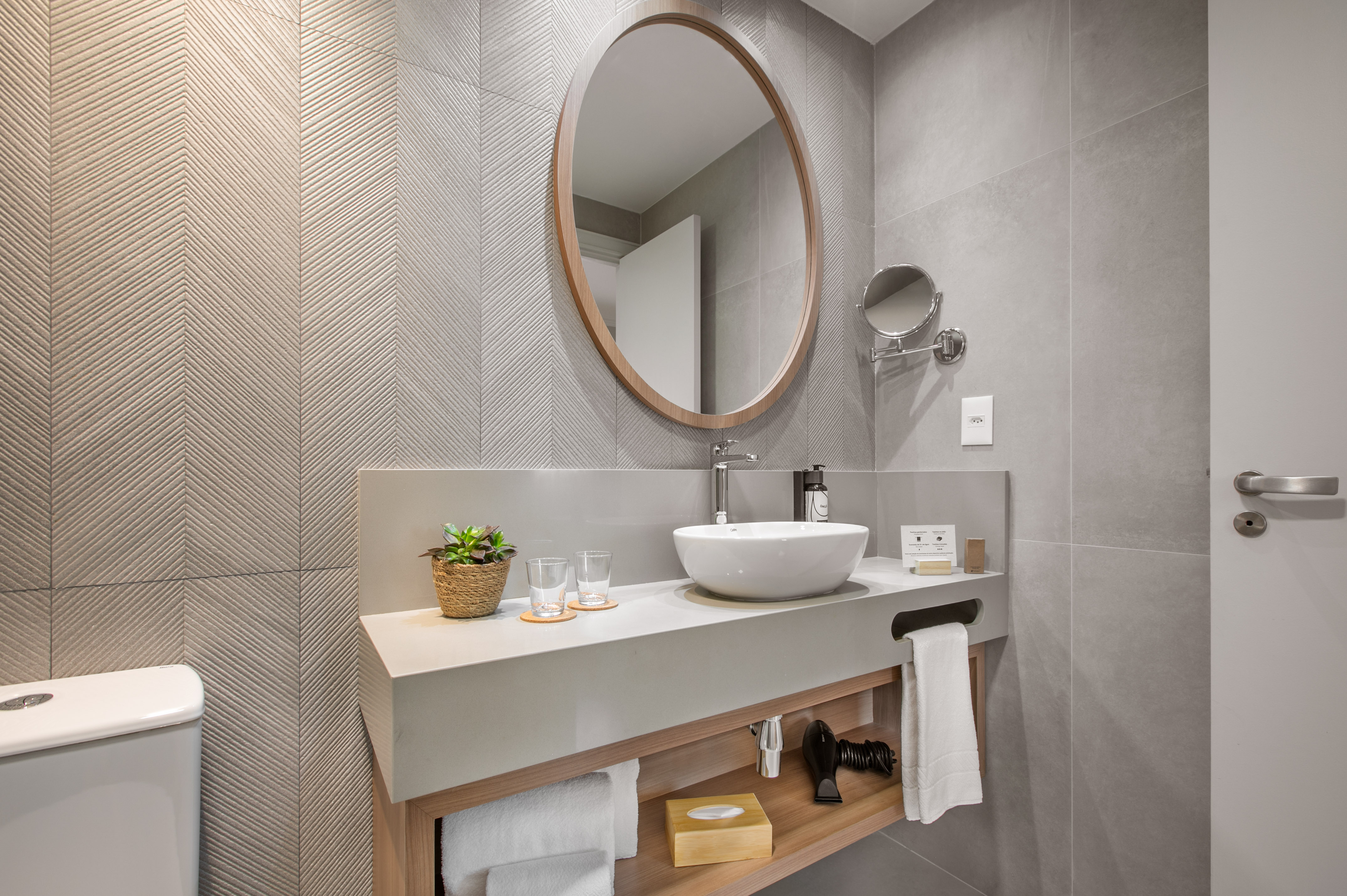 Double Premium Queen Bed