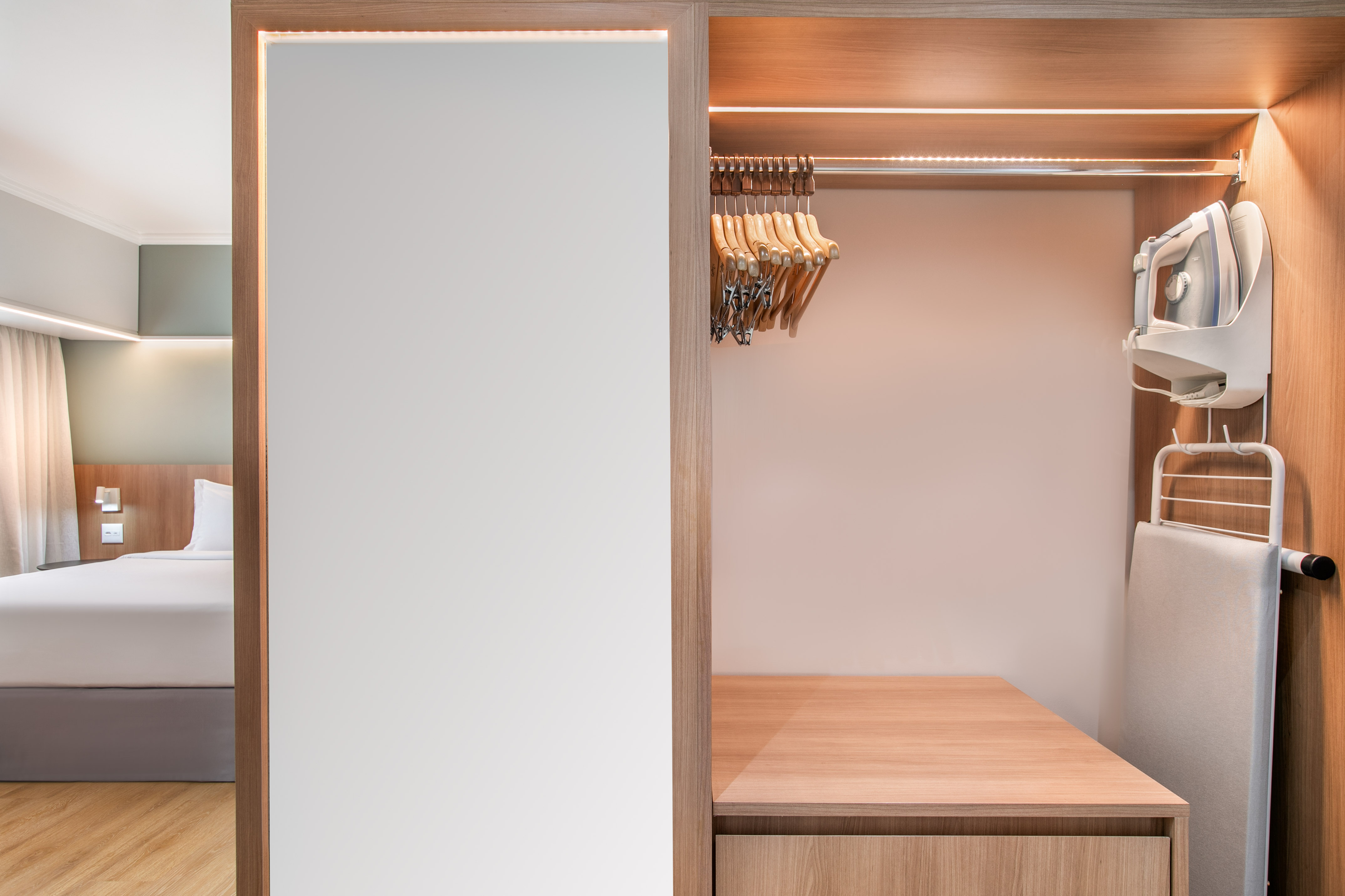 Double Premium Queen Bed