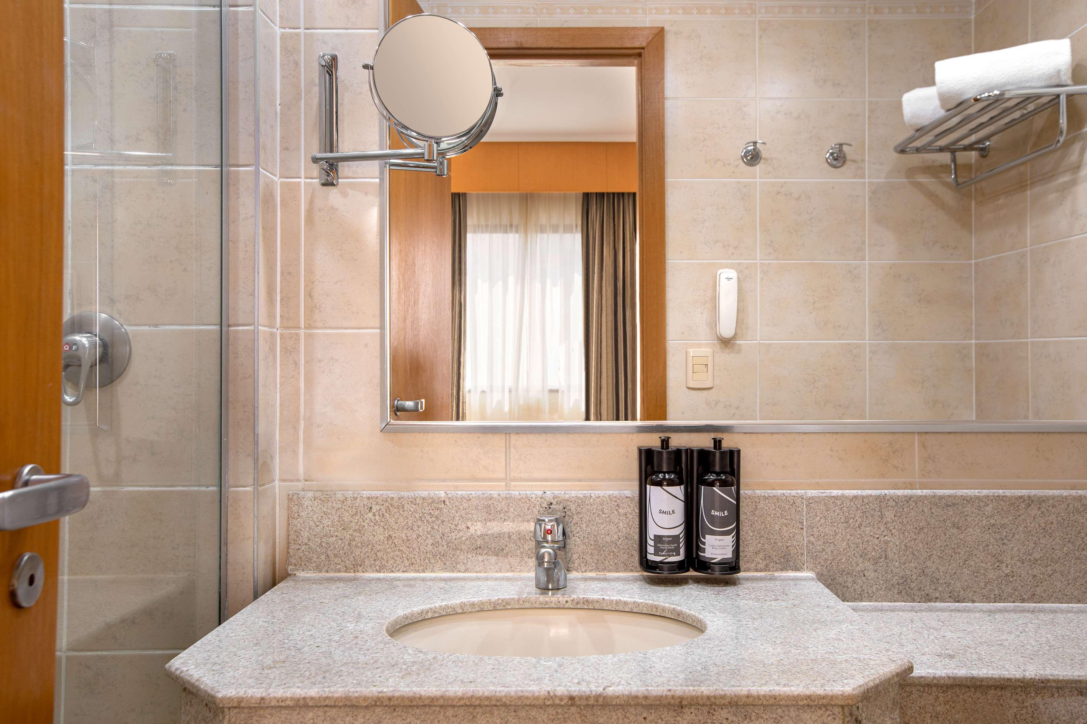 Double Queen Size Bed