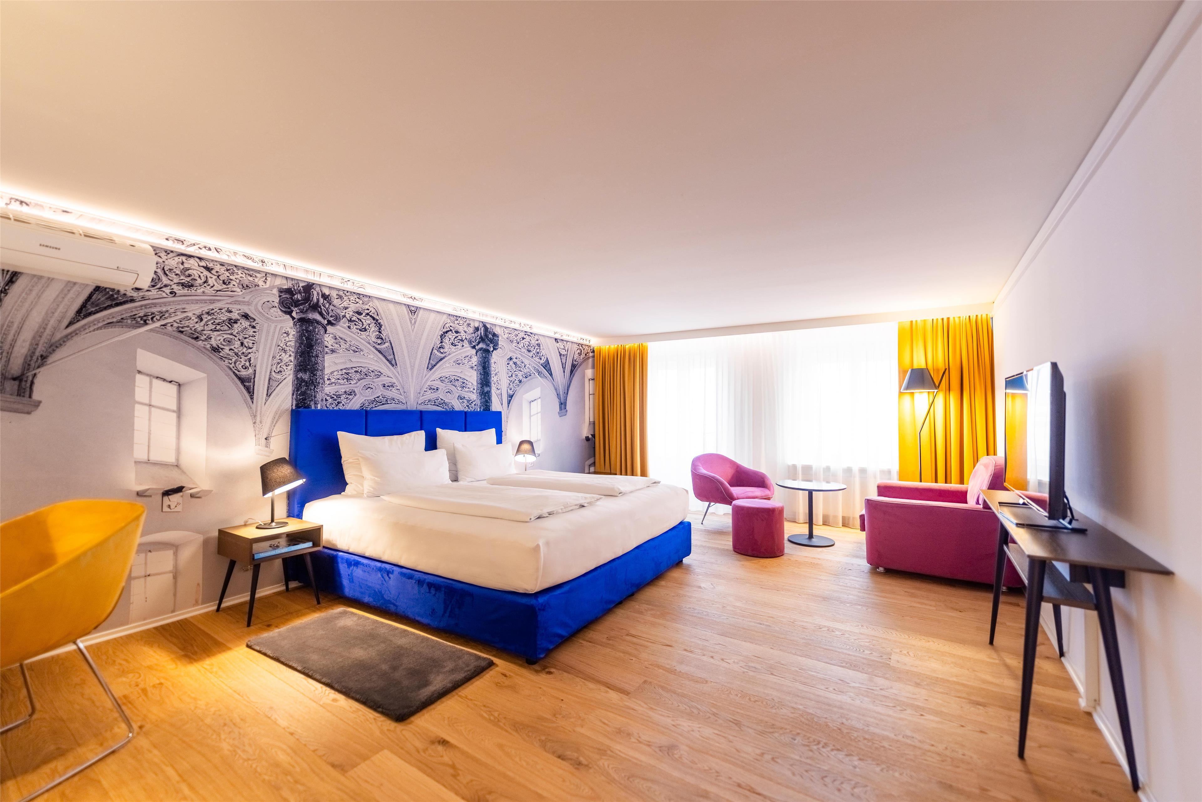 Junior Suite Standard