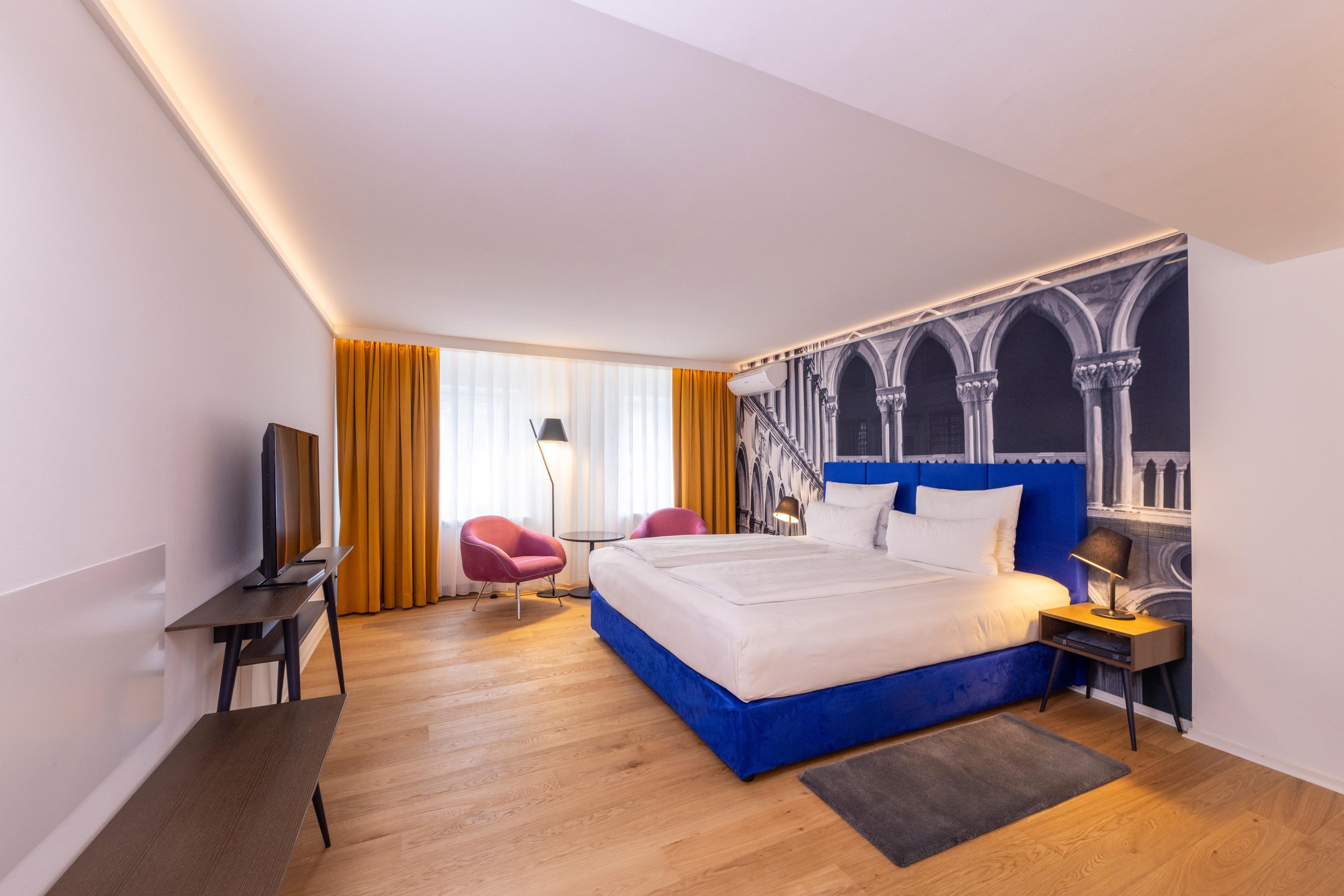 Junior Suite City View