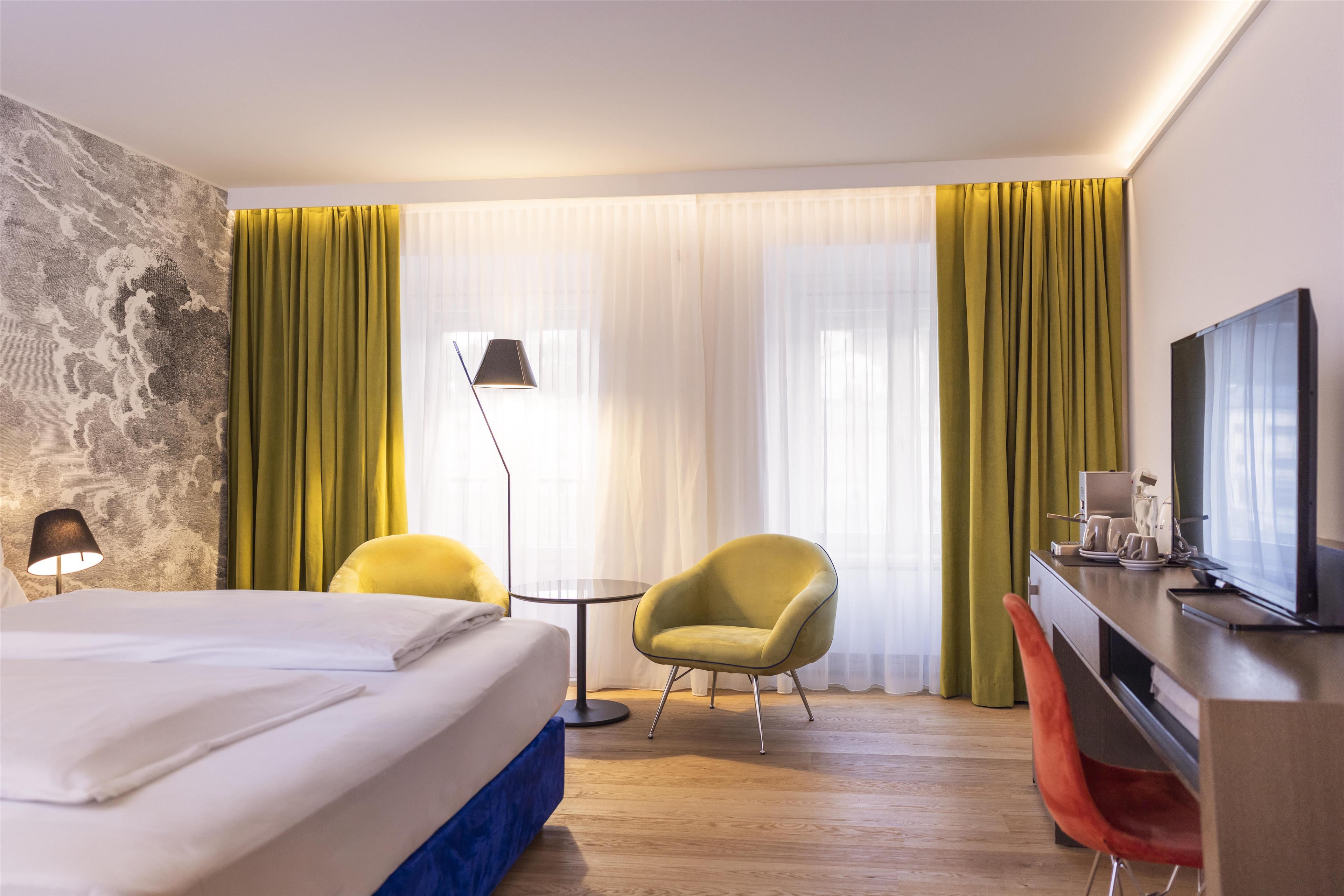 Junior Suite City View