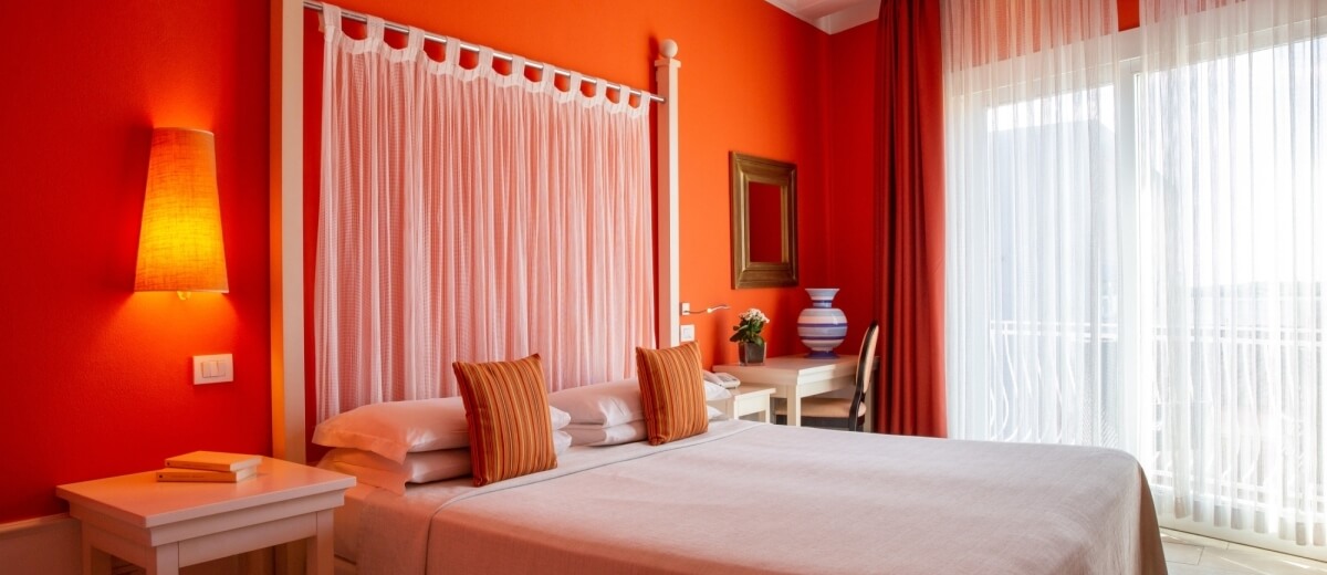 Double Single Economy