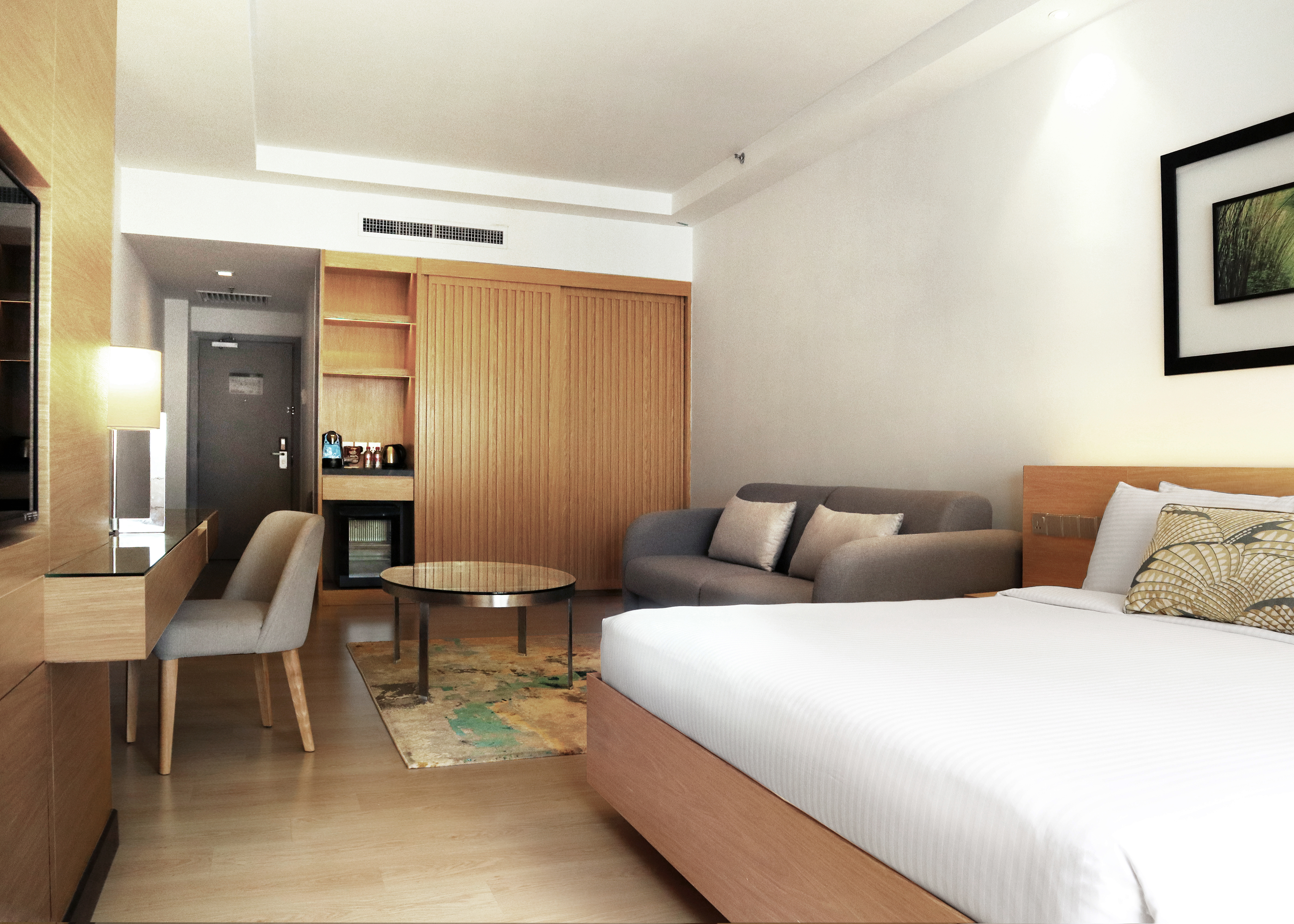 Quadruple Executive King Bed