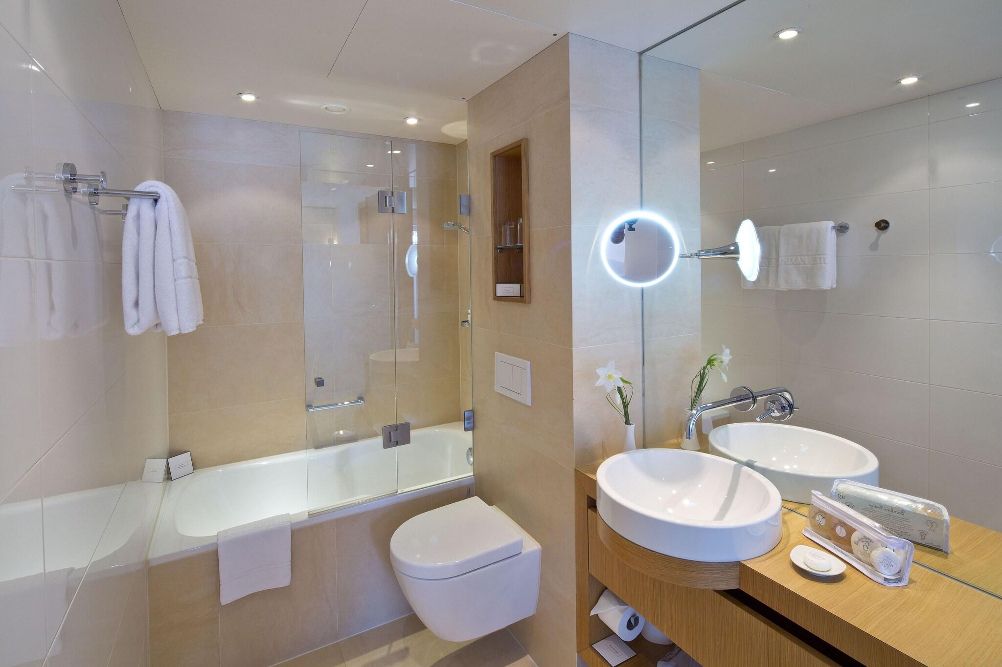 Double King Bed Non Smoking