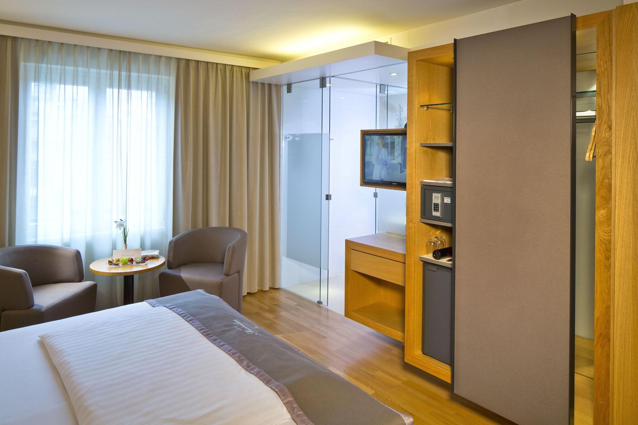 Double King Bed Non Smoking