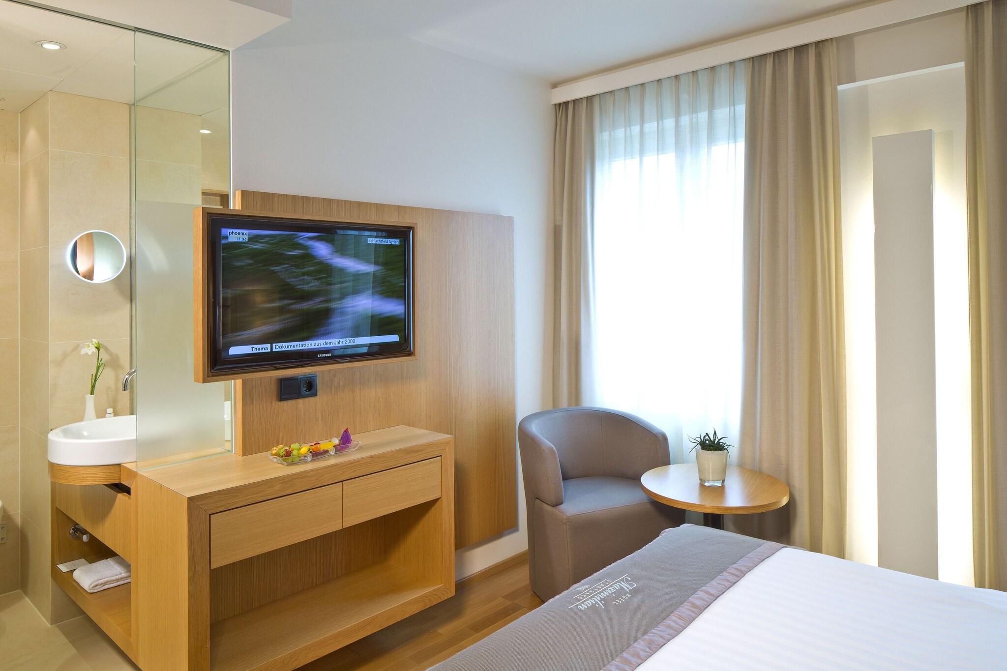 Double King Bed Non Smoking