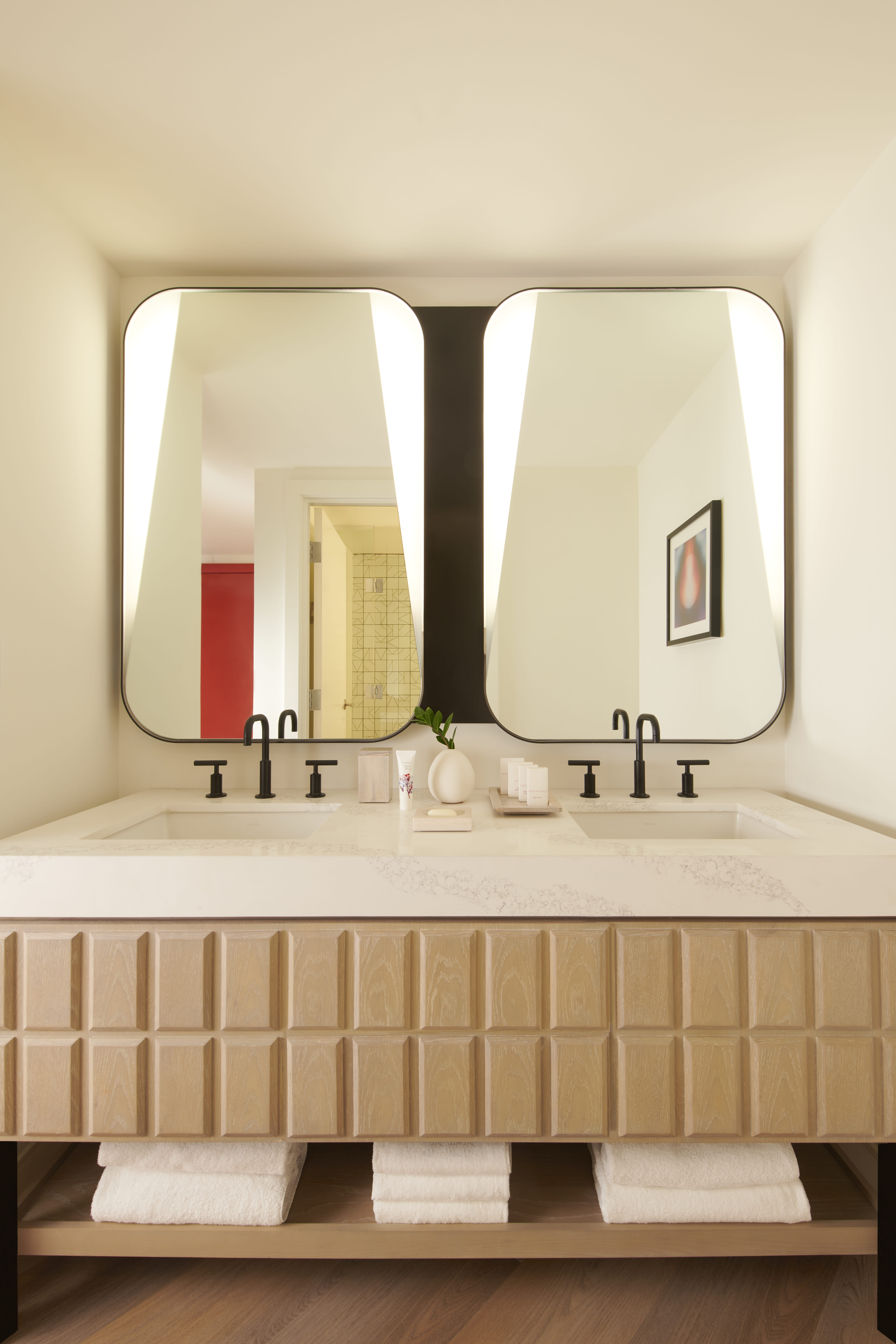 Double or Twin Two Queen Beds