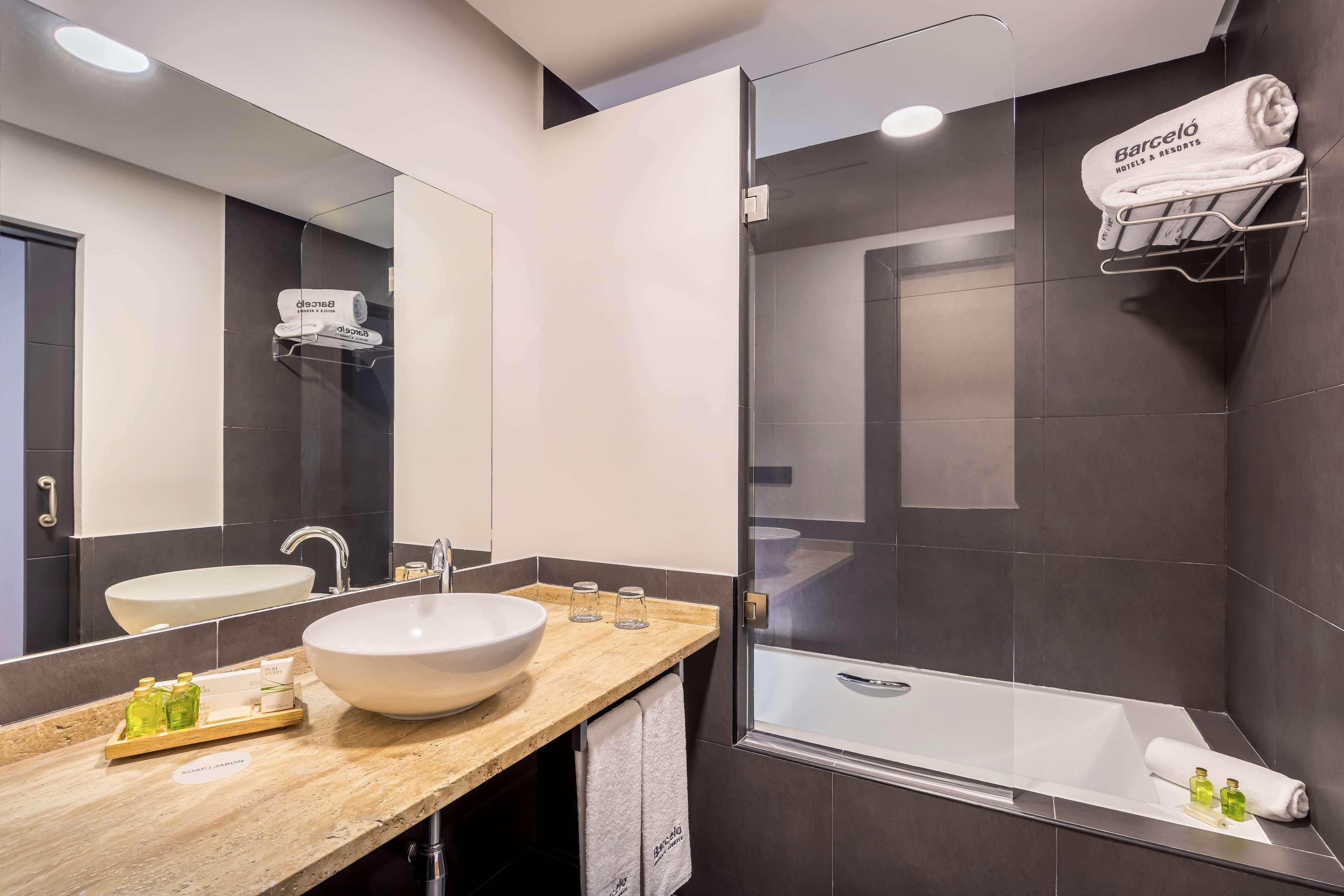 Double or Twin Pool View