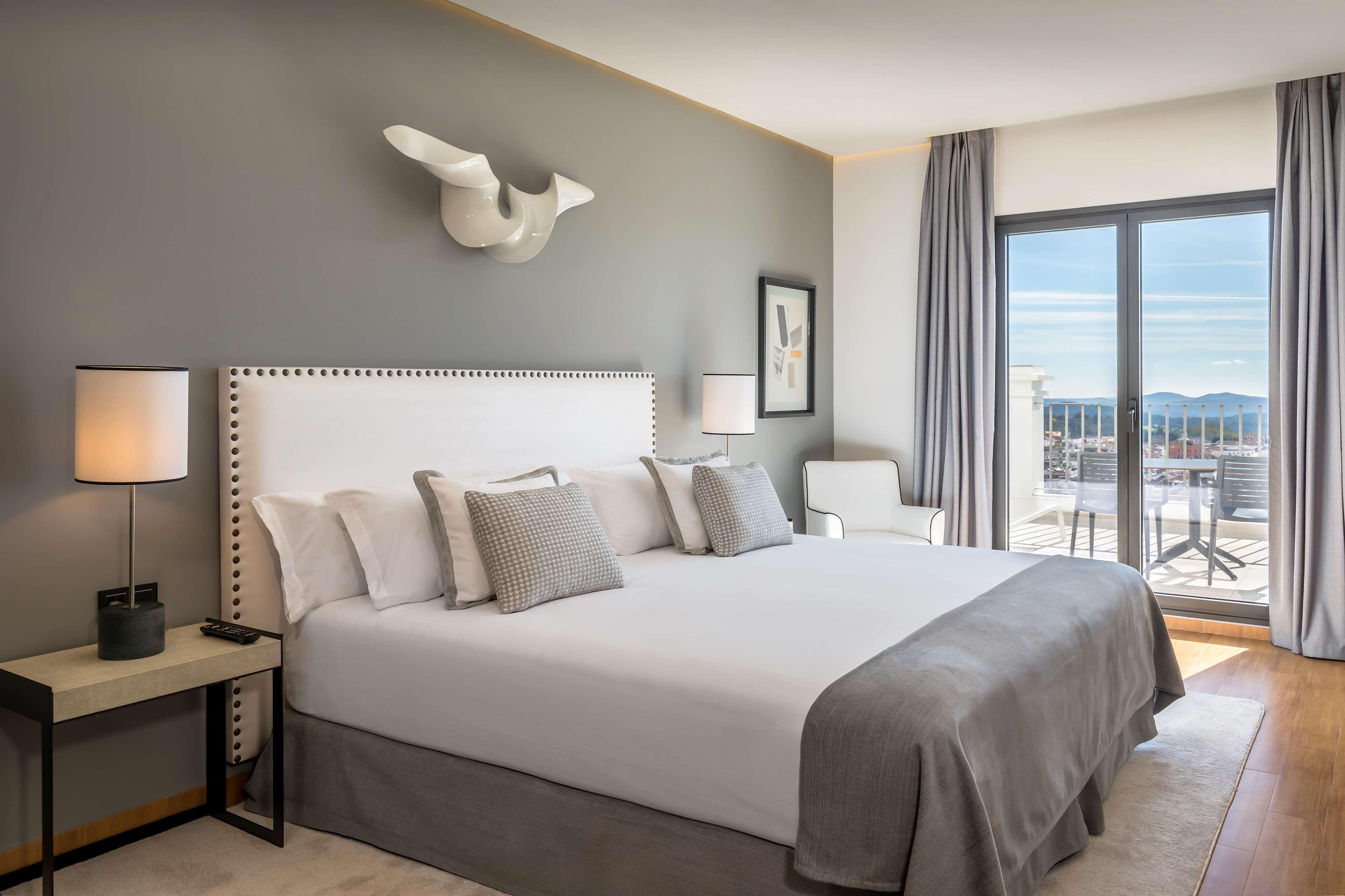 Double or Twin Deluxe with Terrace