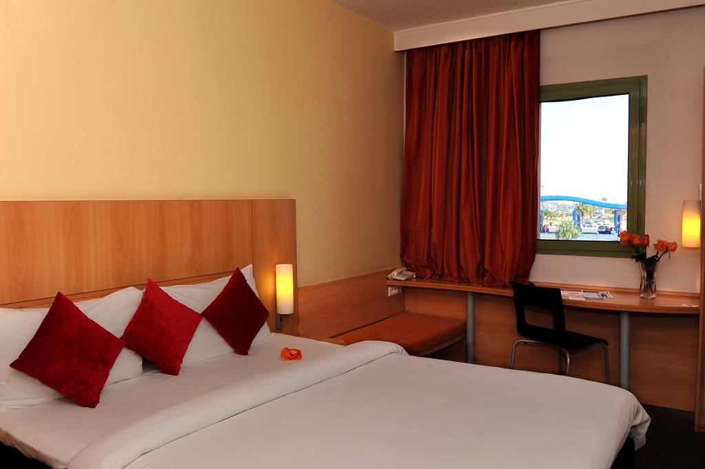 Junior Suite Mountain View