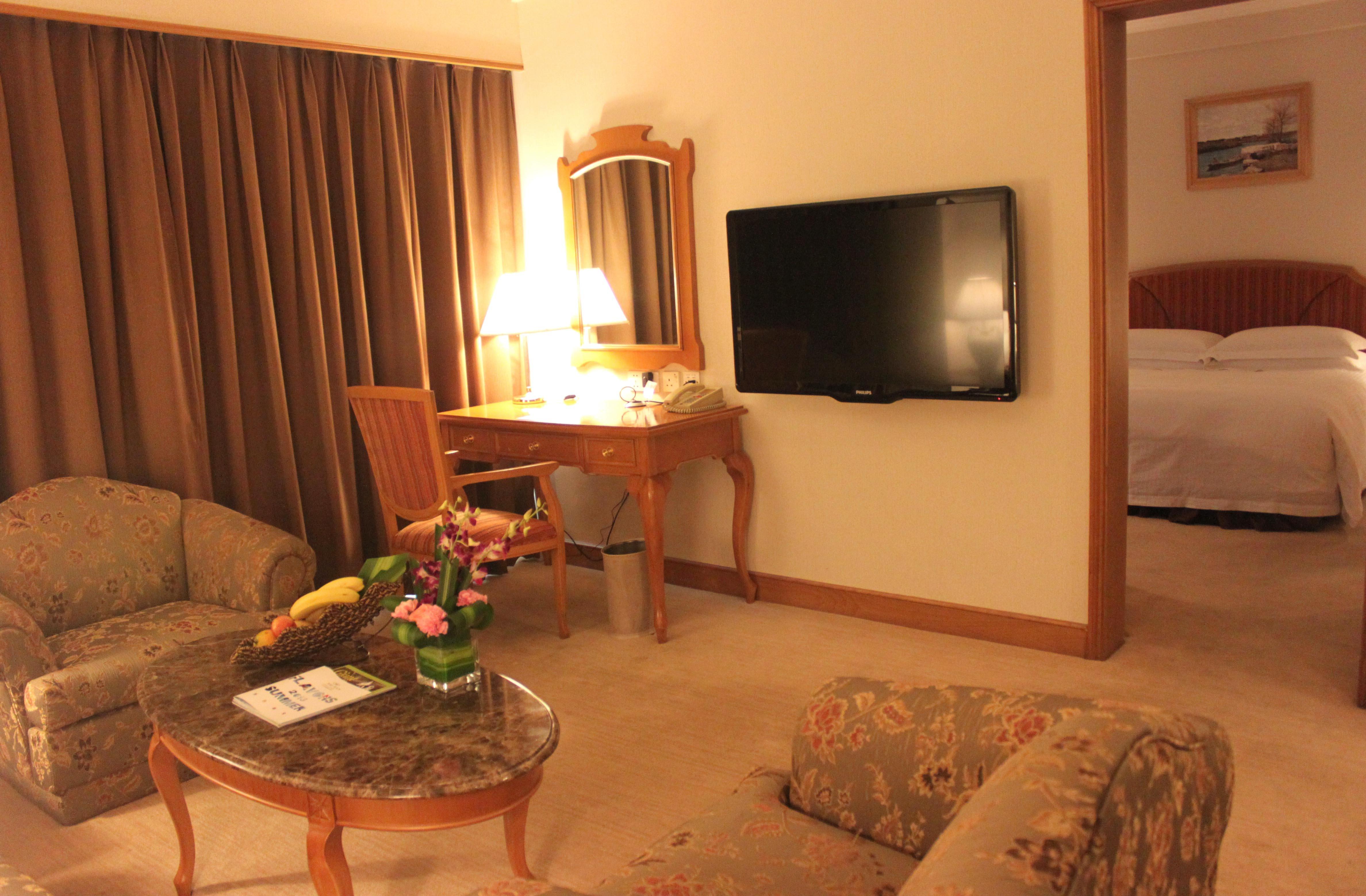 Double King Size Bed