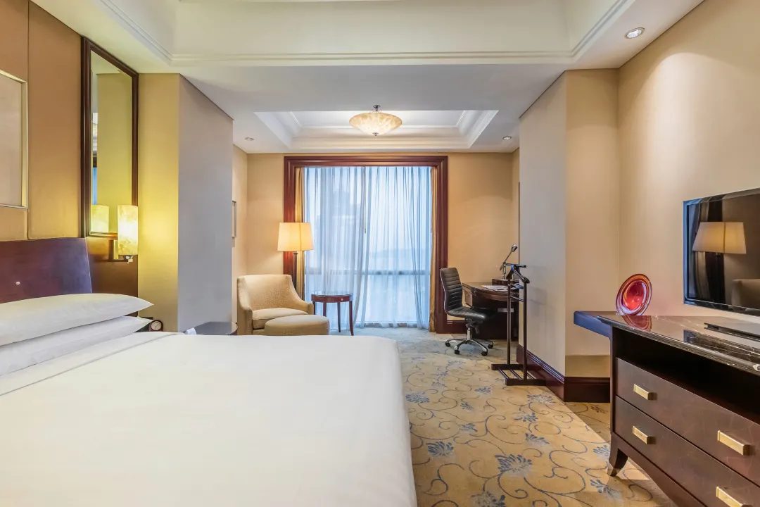 Room Premier King Bed