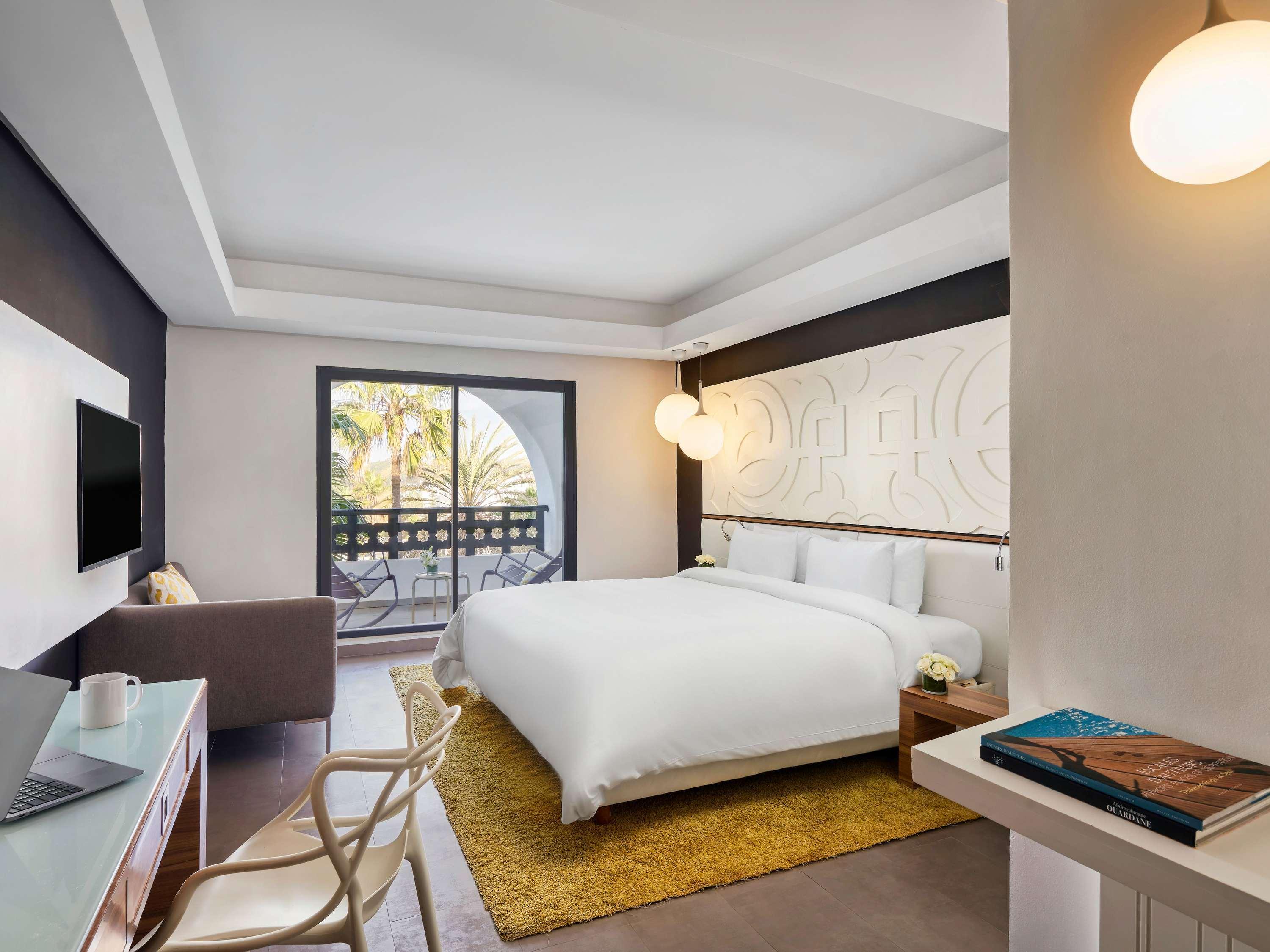 Double Superior King Bed