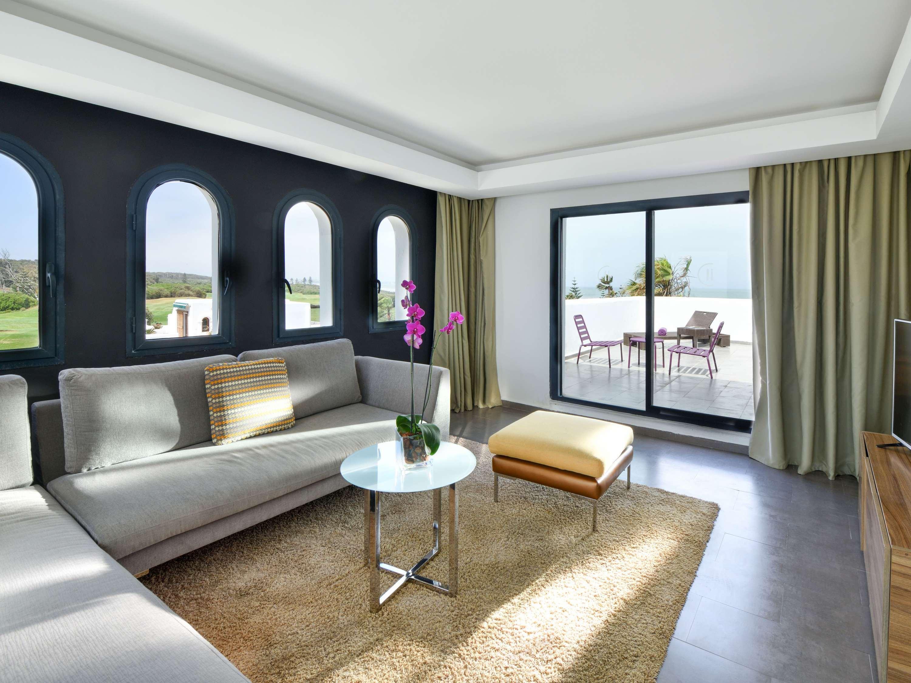 Suite Ocean View King Bed