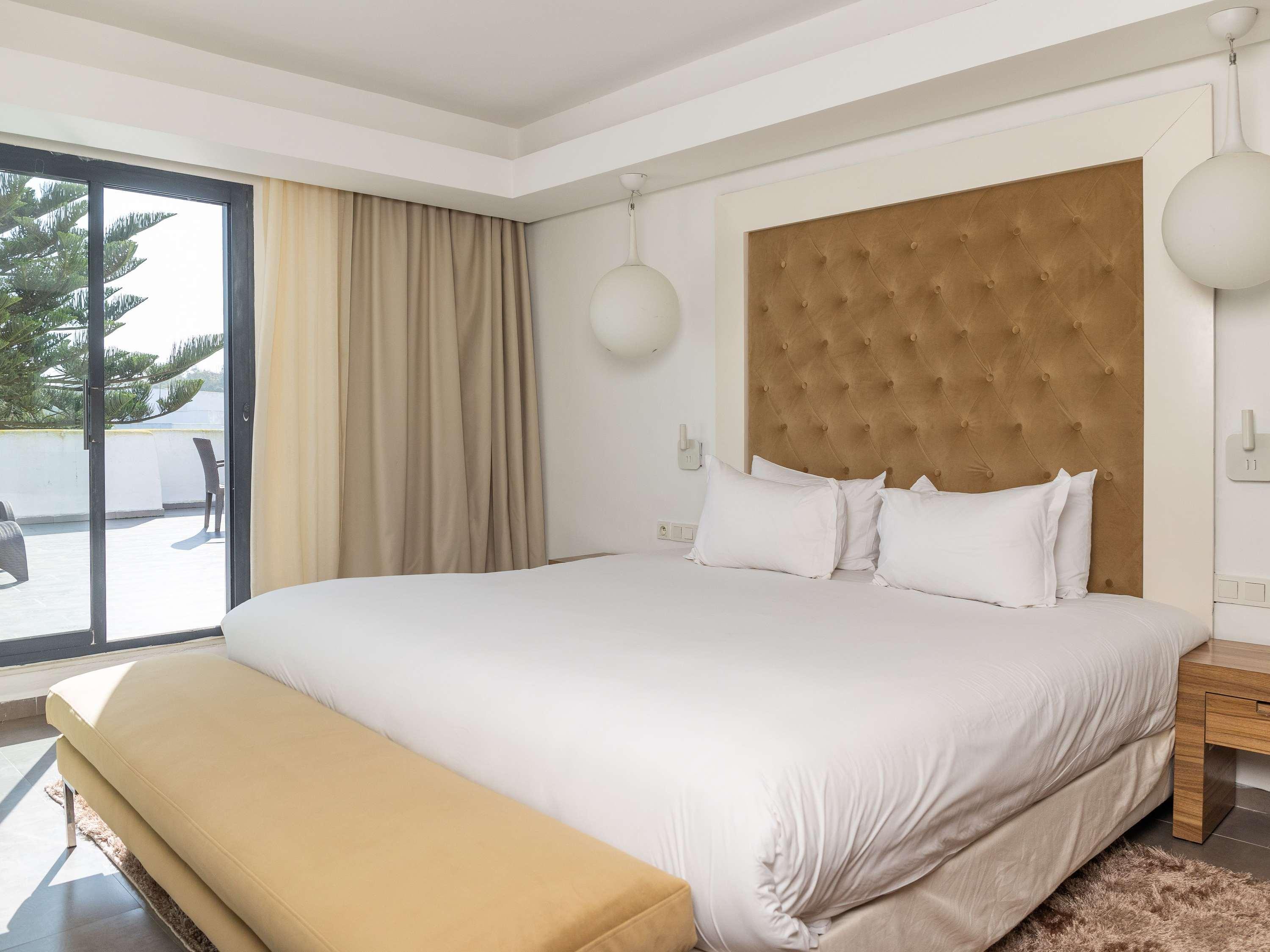 Suite Ocean View King Bed