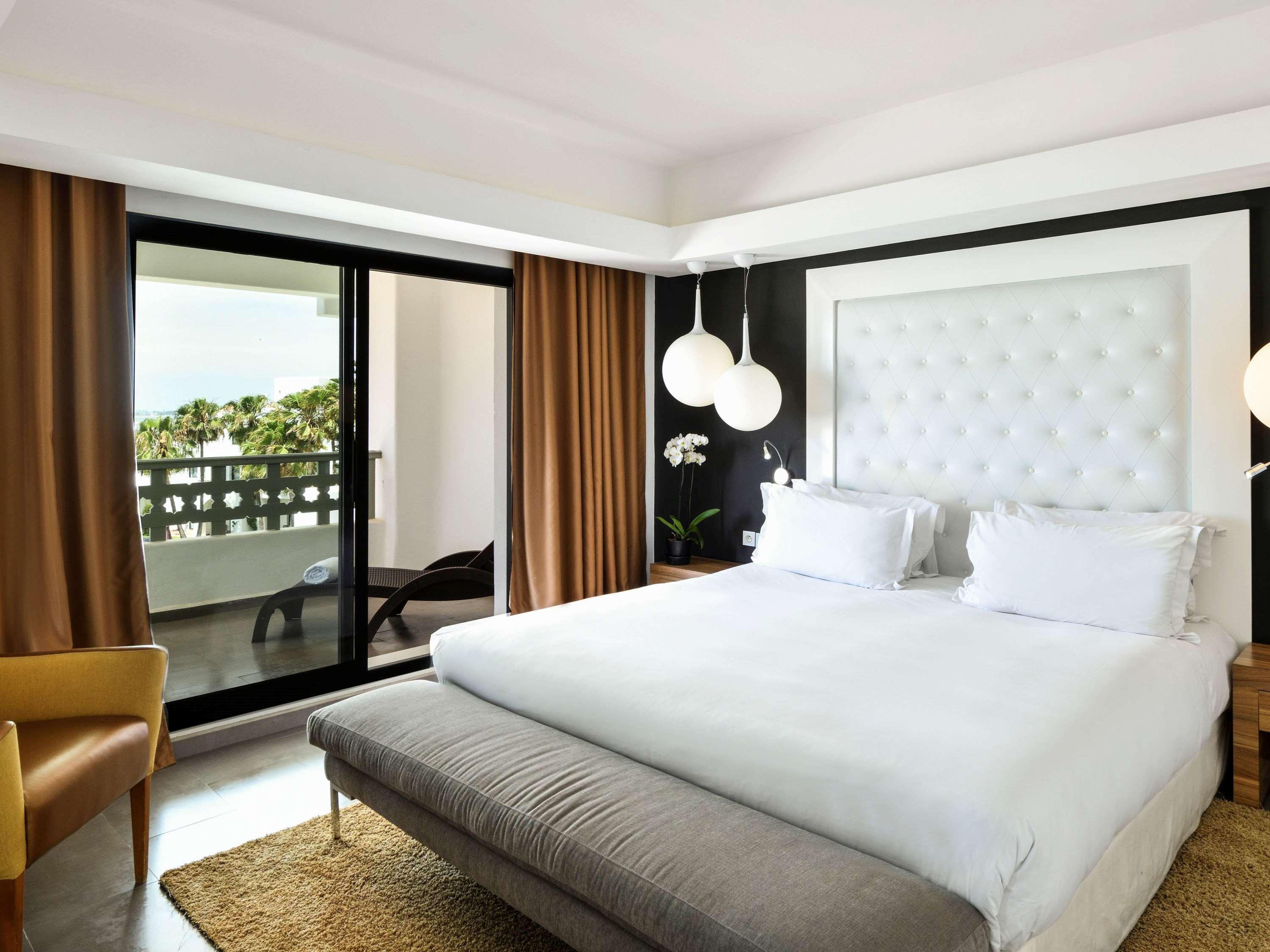 Double Deluxe Pool View