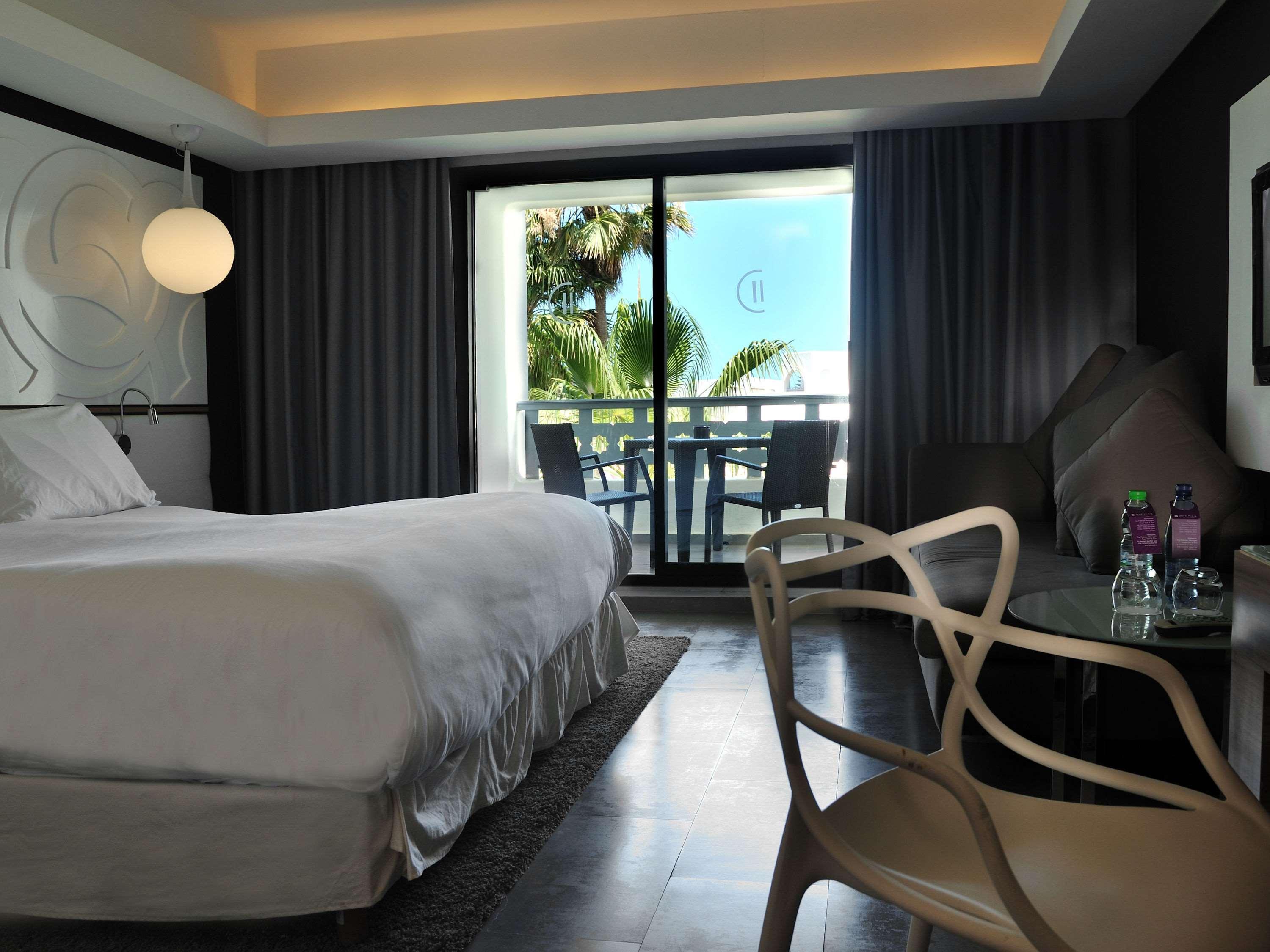 Double Deluxe Pool View