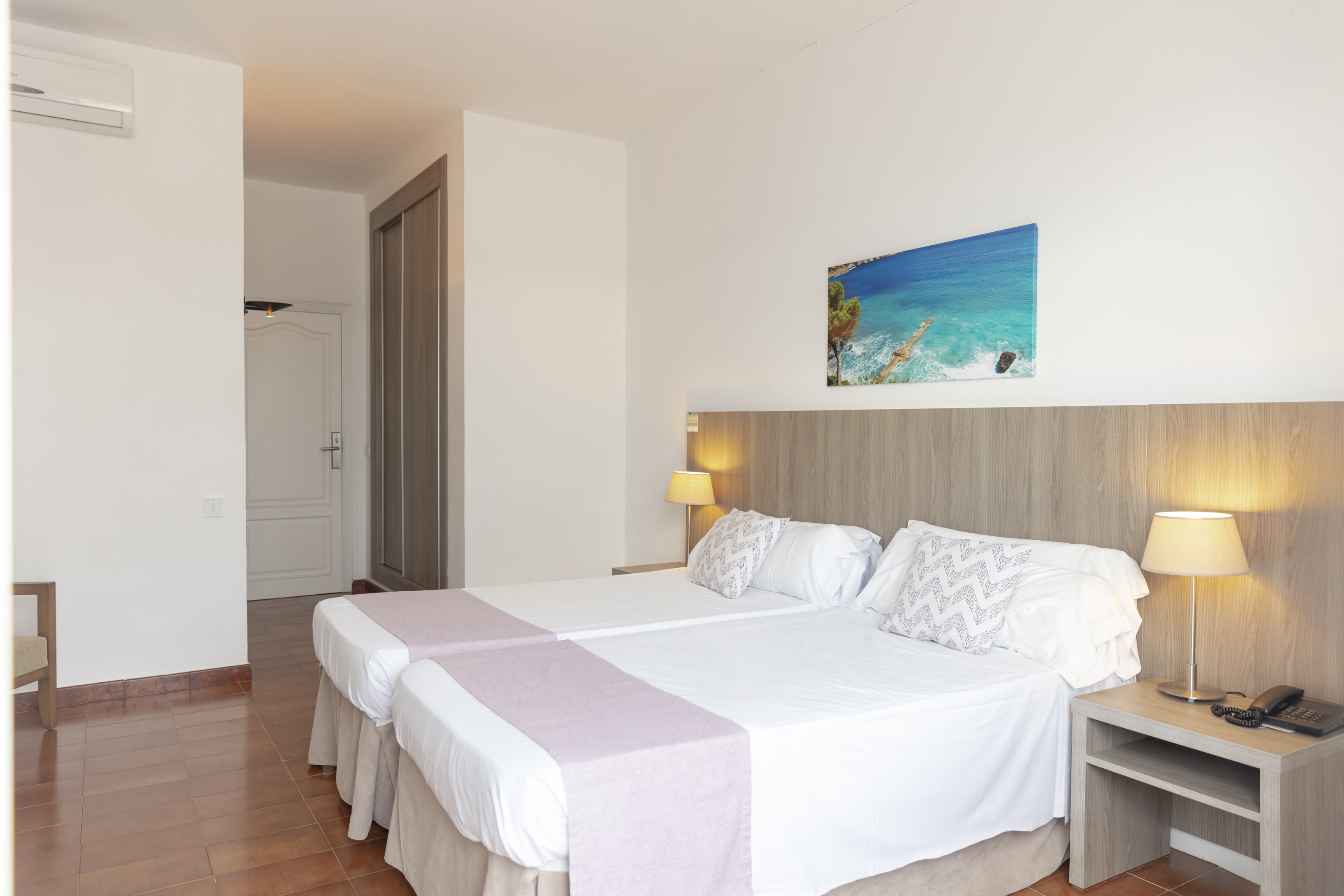 Double or Twin Superior Sea View