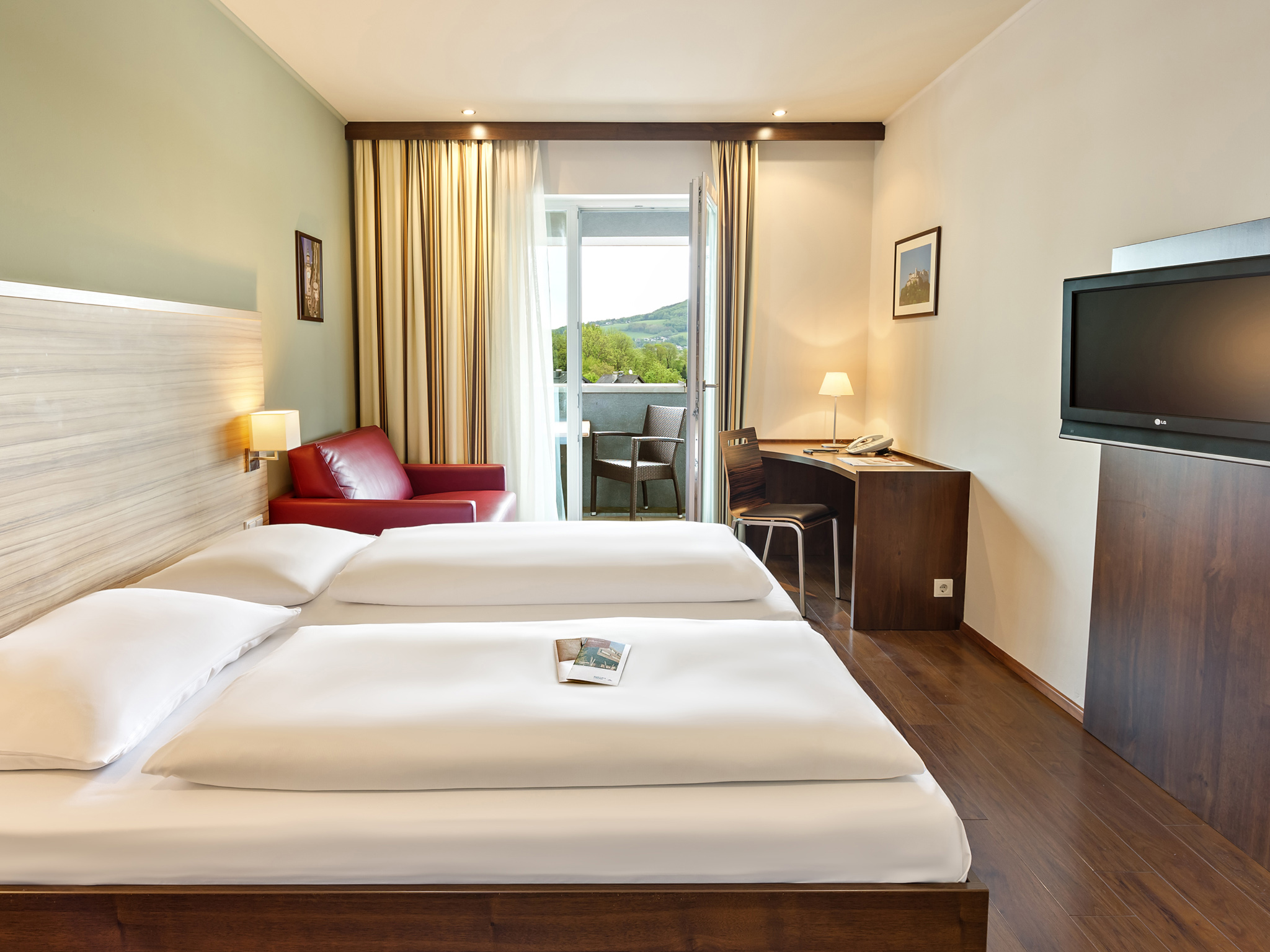 Double or Twin Executive