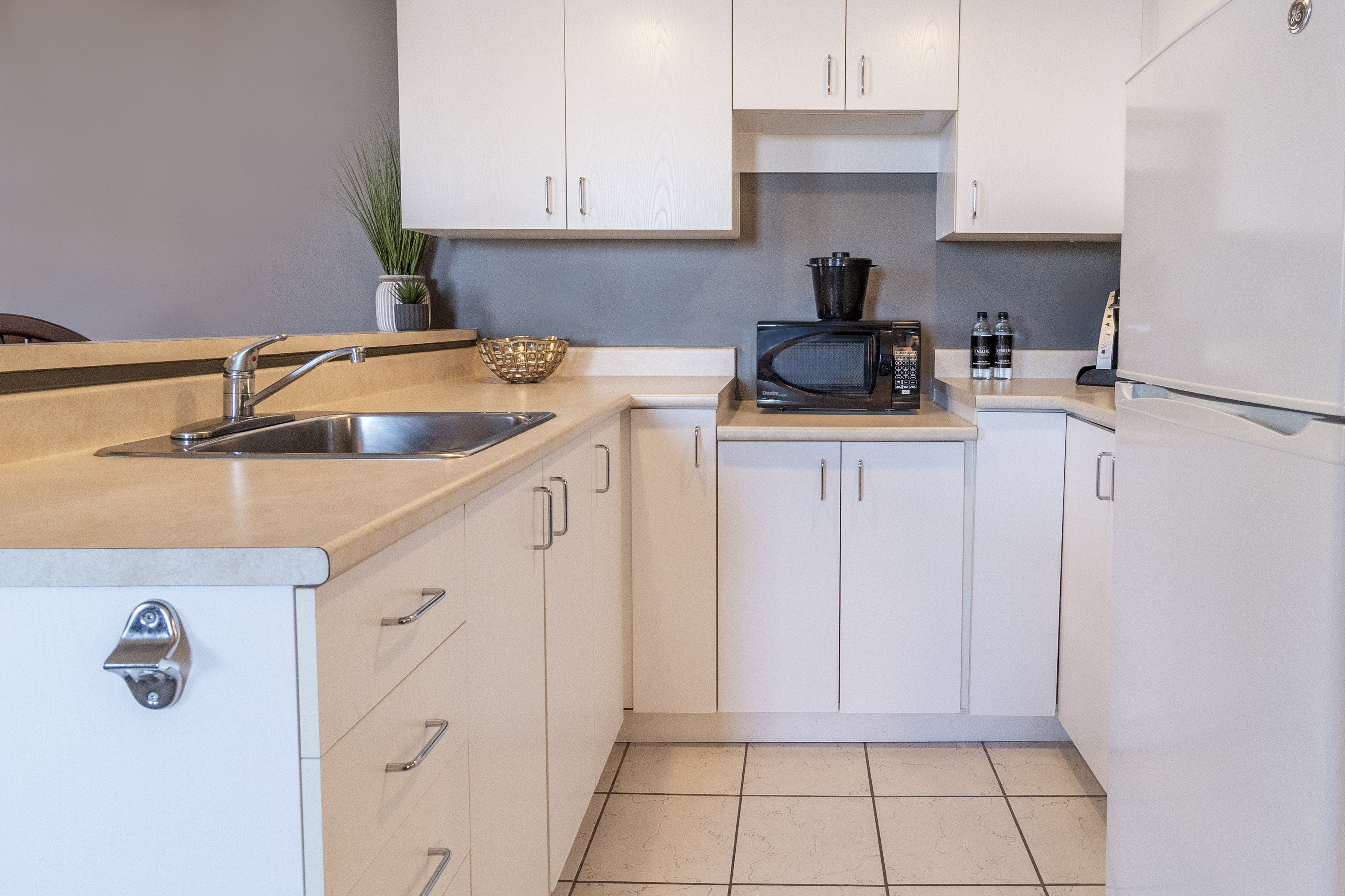 Studio King Size Bed