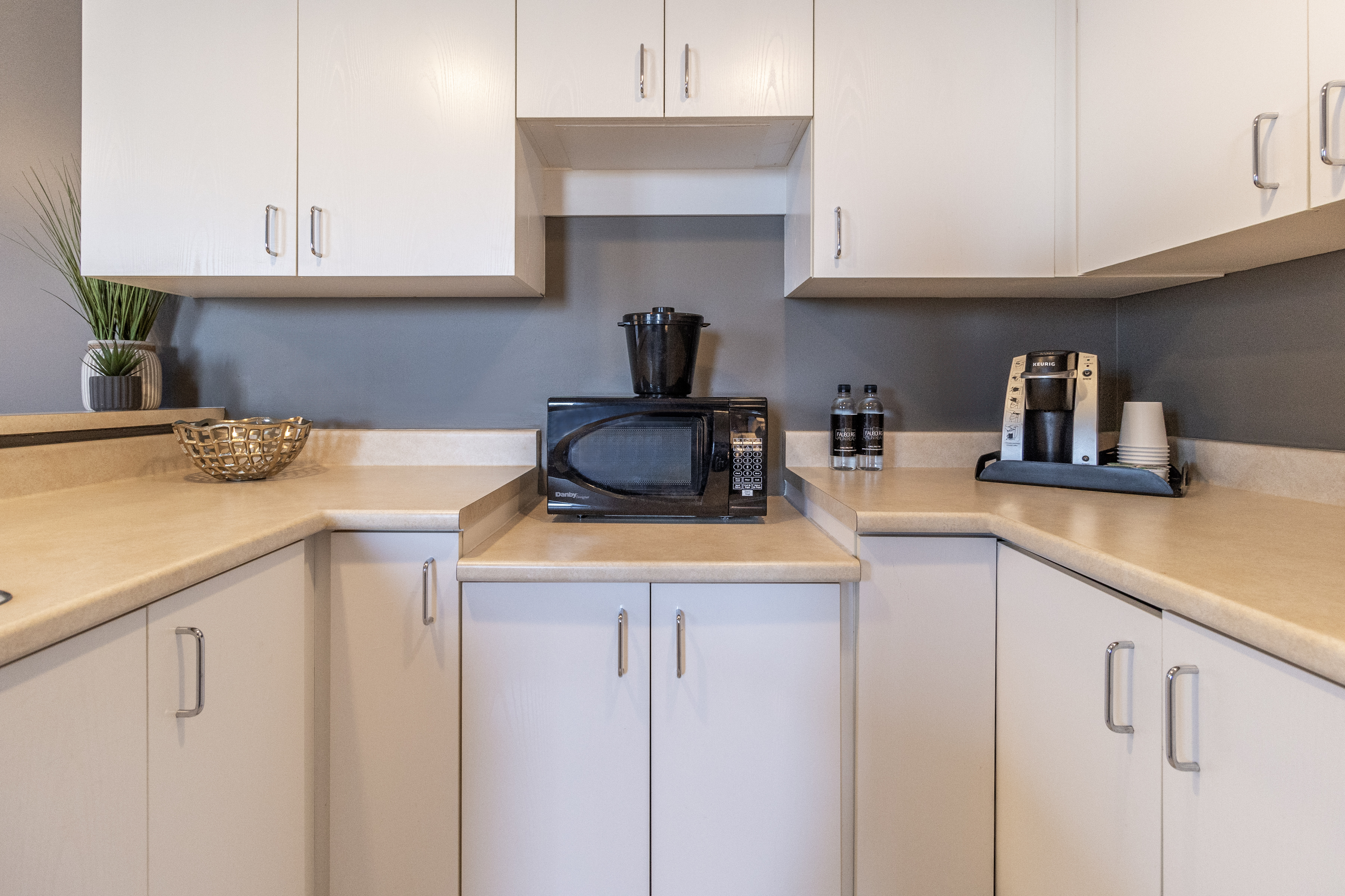 Studio King Size Bed