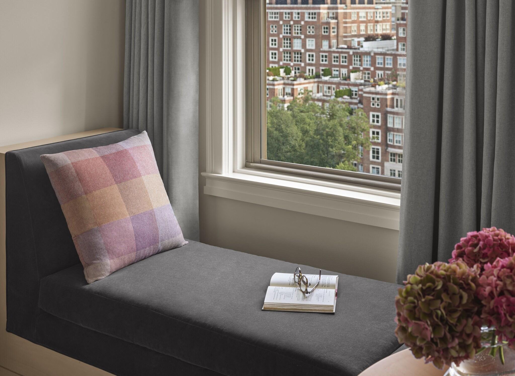 Double City View King Bed